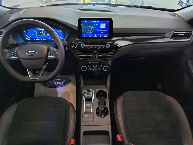 Ford Kuga view 4