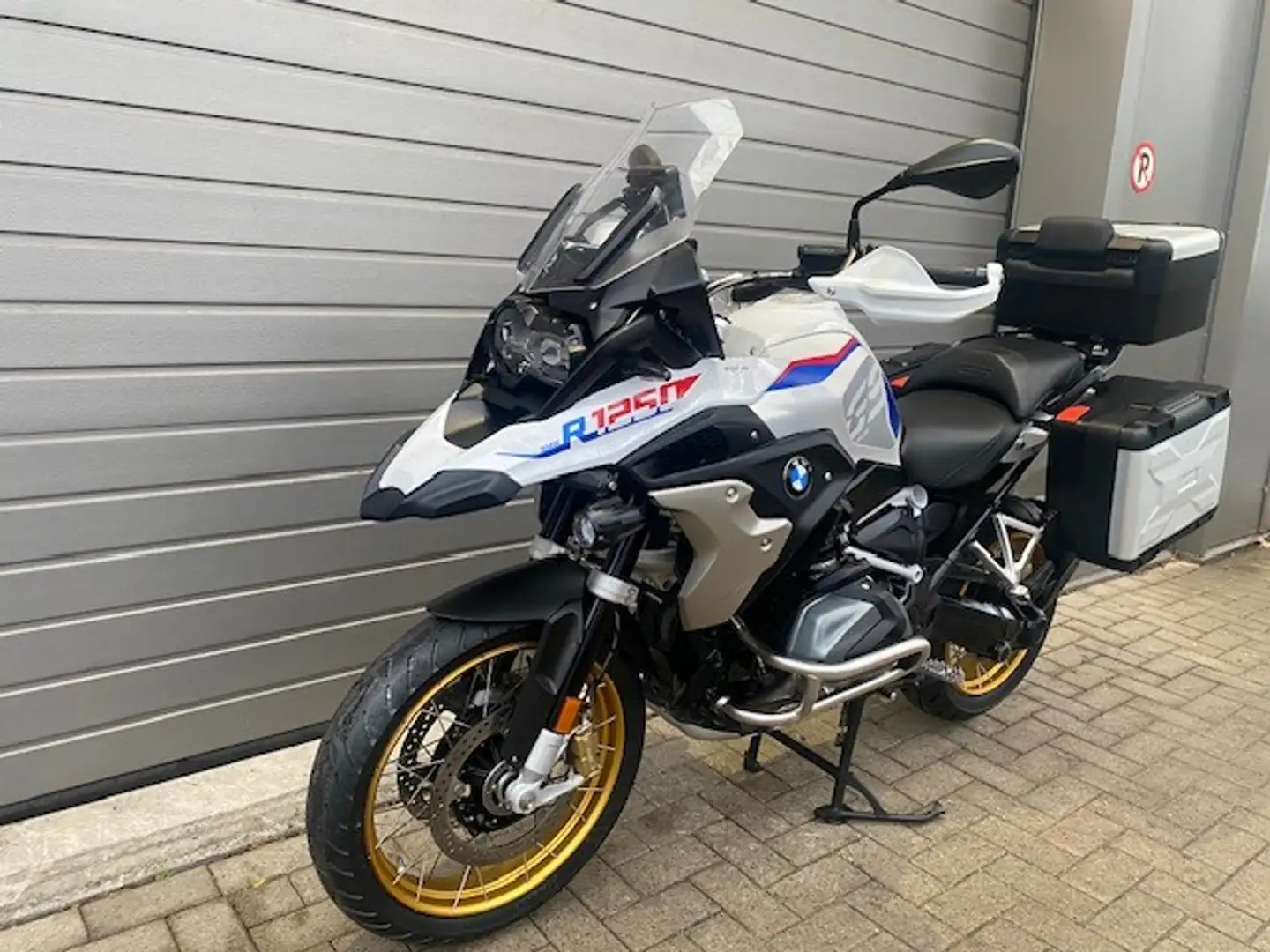 BMW R 1250 GS 0 - 2