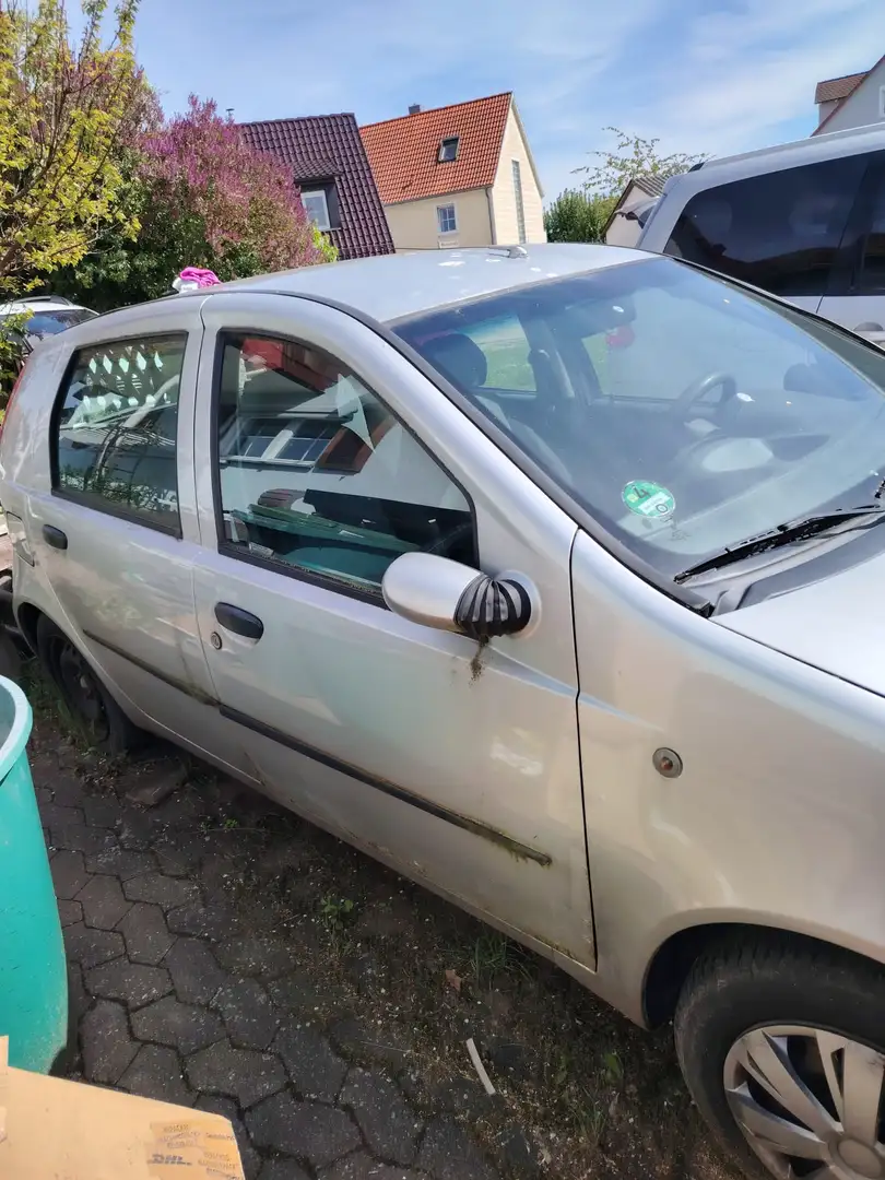 Fiat Punto 1.2 16V Dynamic - 2