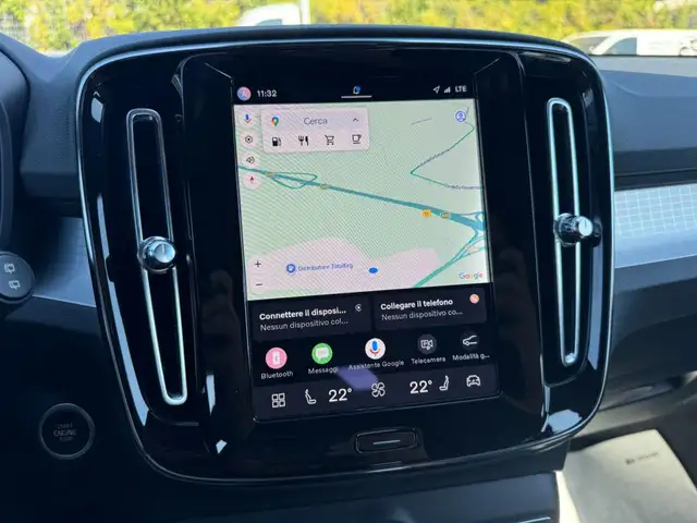 Volvo XC40 view 10