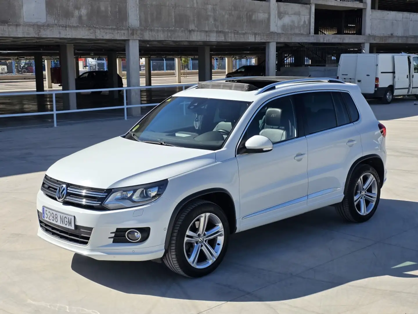 Volkswagen Tiguan 2.0TDI BMT R-Line 4M 140 Blanco - 1