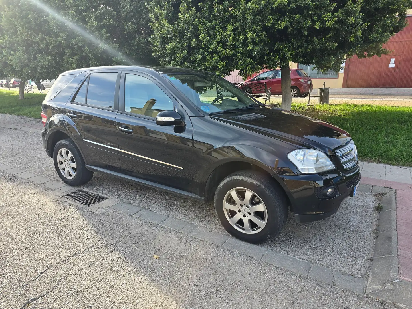 Mercedes-Benz ML 350 ML 350 Aut. Negro - 1