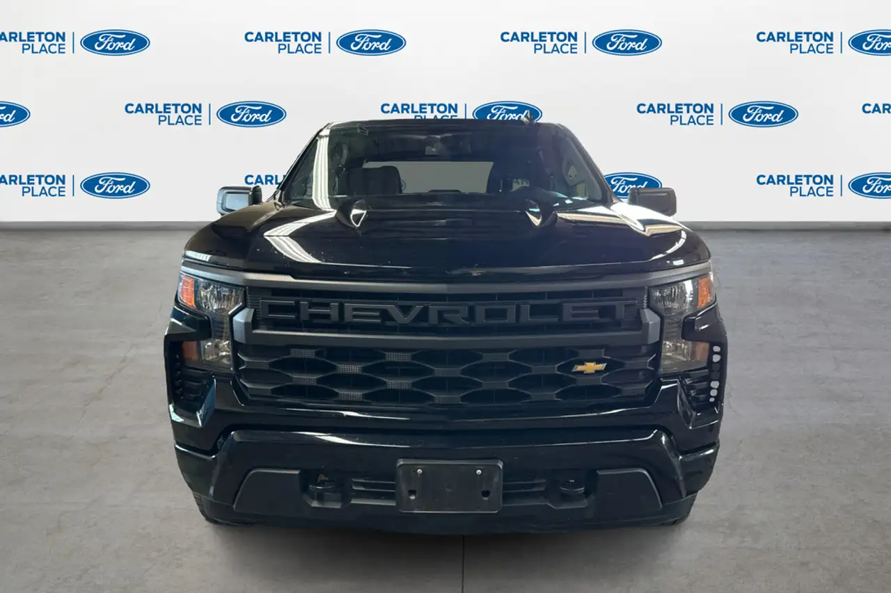 Chevrolet Silverado 1500 снимка Chevrolet Silverado 1500