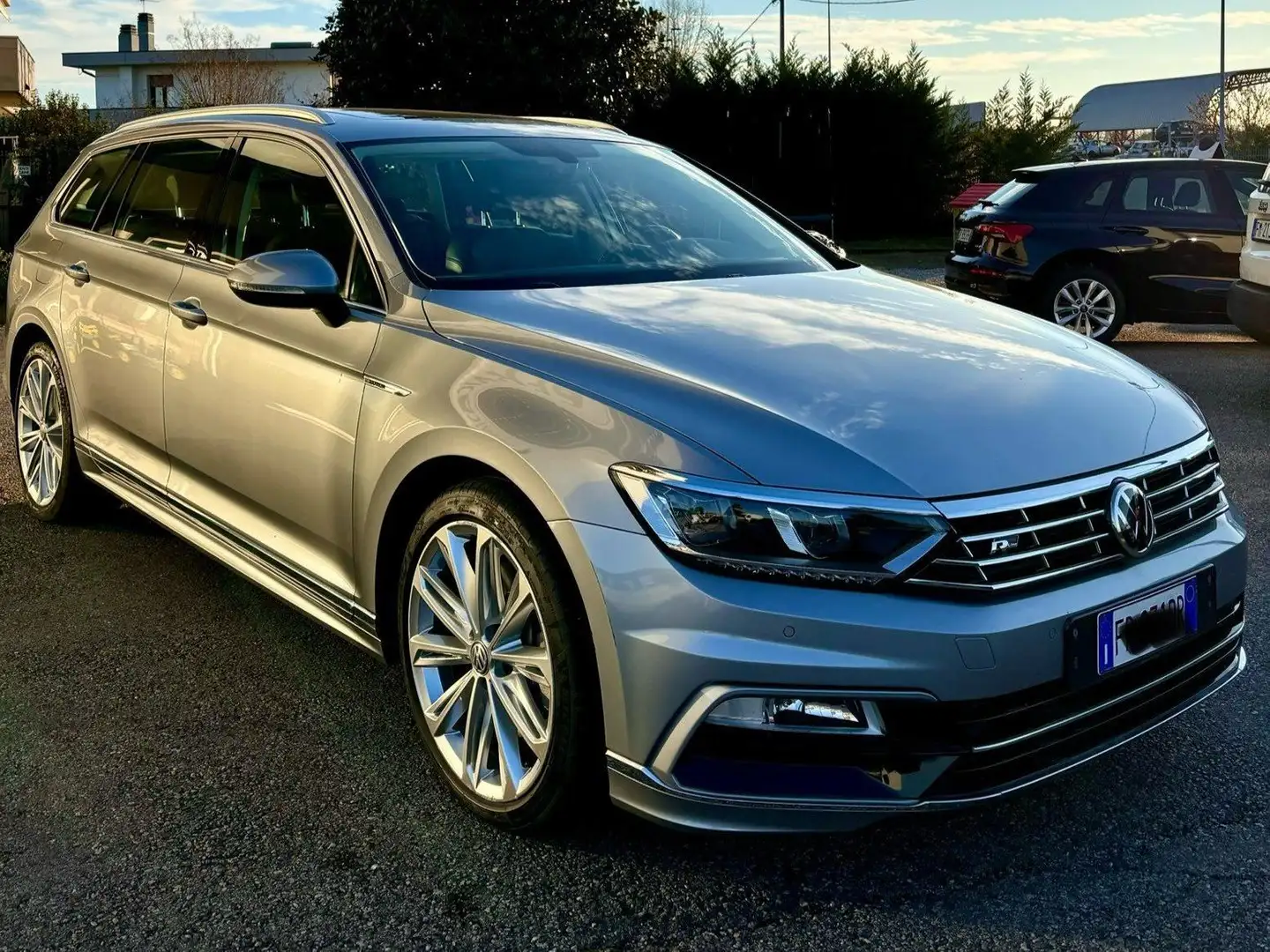 Volkswagen Passat Variant Passat Variant 2.0 bitdi High. 4motion 240cv dsg Grigio - 1