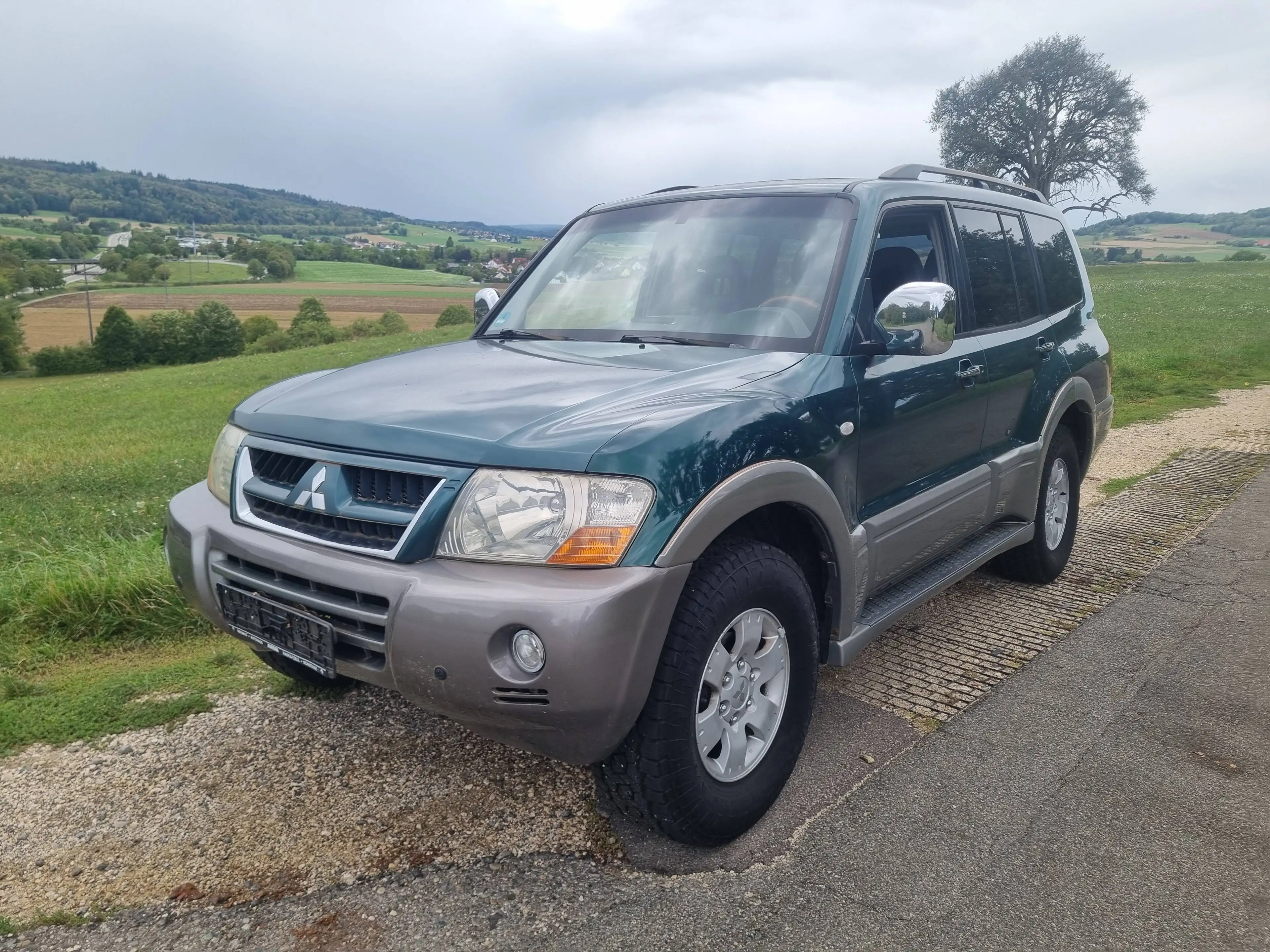 Mitsubishi Pajero Pajero 3.2 DI-D Elegance 7SITZER Automatik Leder Allrad TÜV neu — photo 5