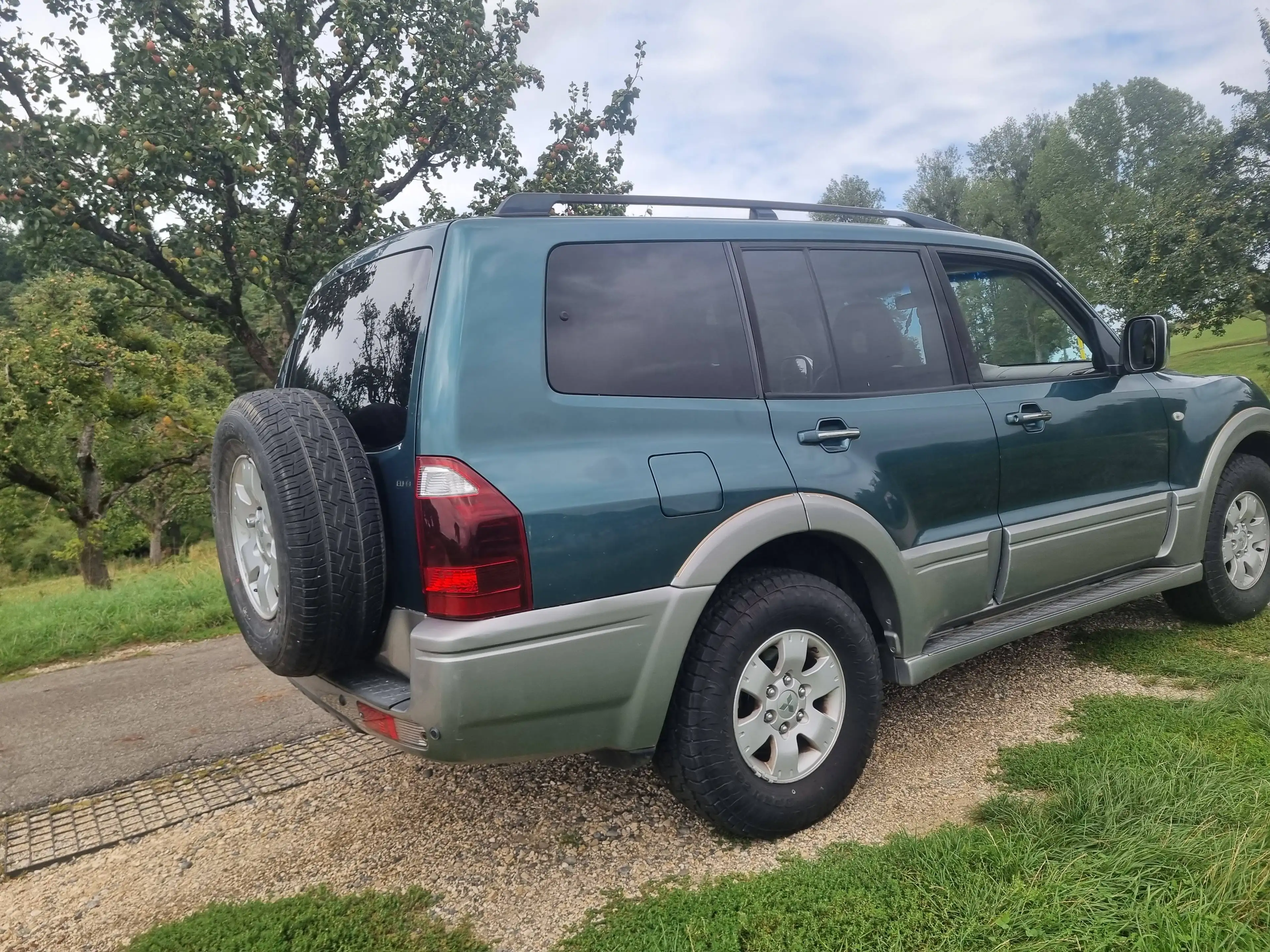Mitsubishi Pajero Pajero 3.2 DI-D Elegance 7SITZER Automatik Leder Allrad TÜV neu — photo 13