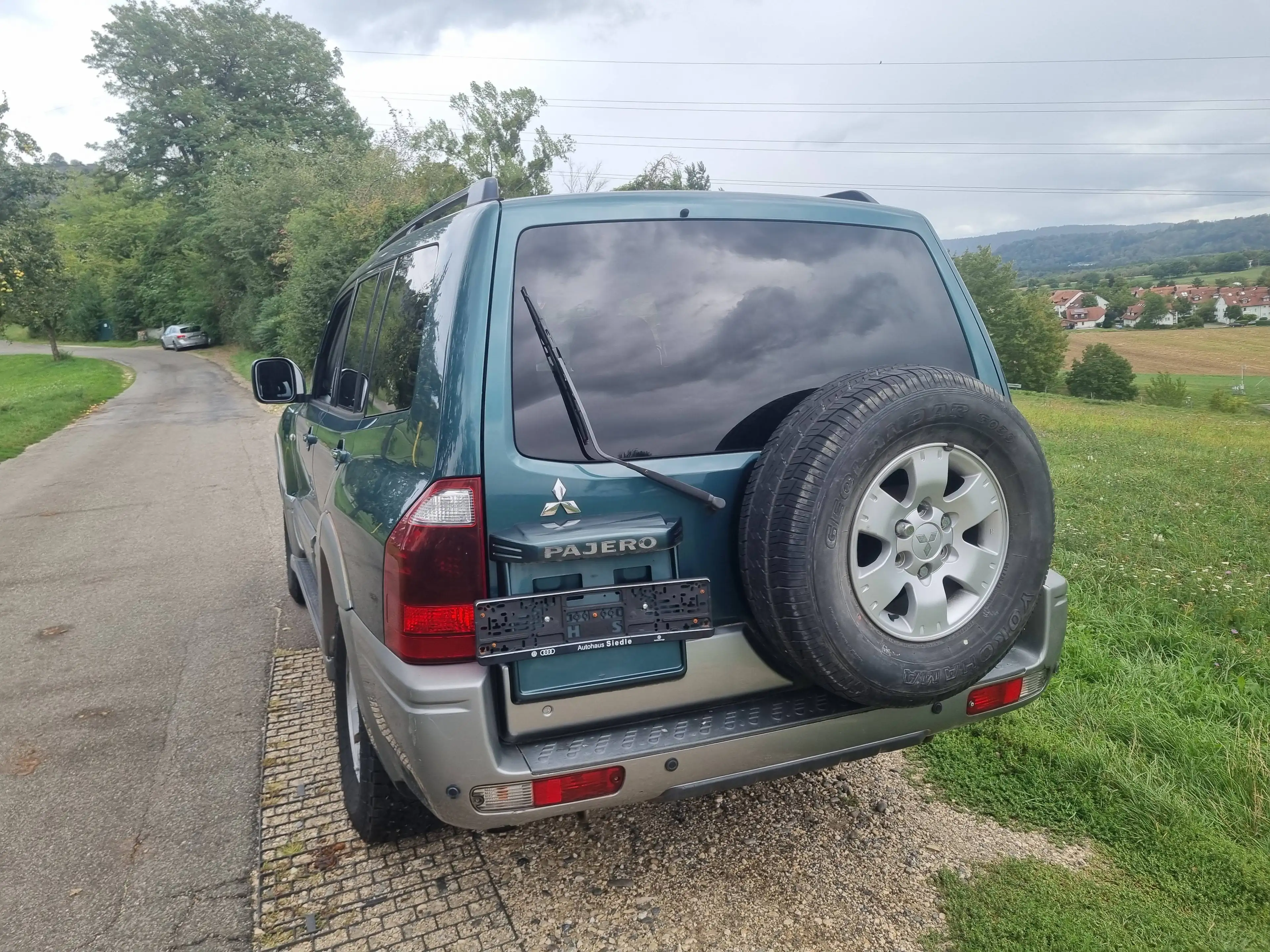 Mitsubishi Pajero Pajero 3.2 DI-D Elegance 7SITZER Automatik Leder Allrad TÜV neu — photo 11