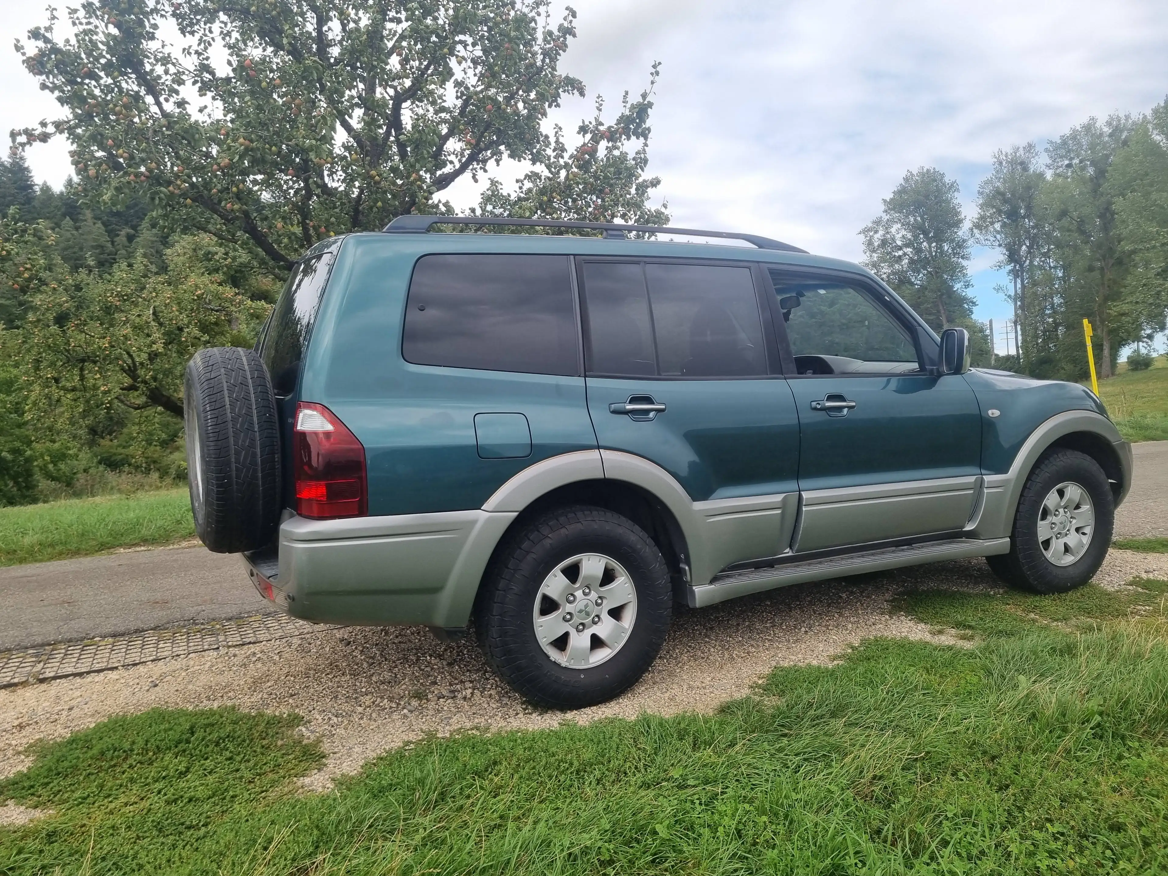 Mitsubishi Pajero Pajero 3.2 DI-D Elegance 7SITZER Automatik Leder Allrad TÜV neu — photo 14