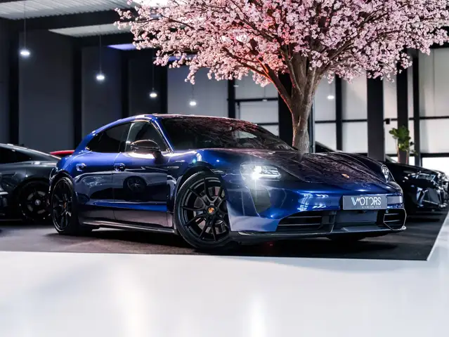 Porsche Taycan GTS Sport Turismo - SportDesign Carbon - Achterasbesturing - PDCC - 21" RS Spyder - BOSE - 360° - Luchtvering  Warmtepomp