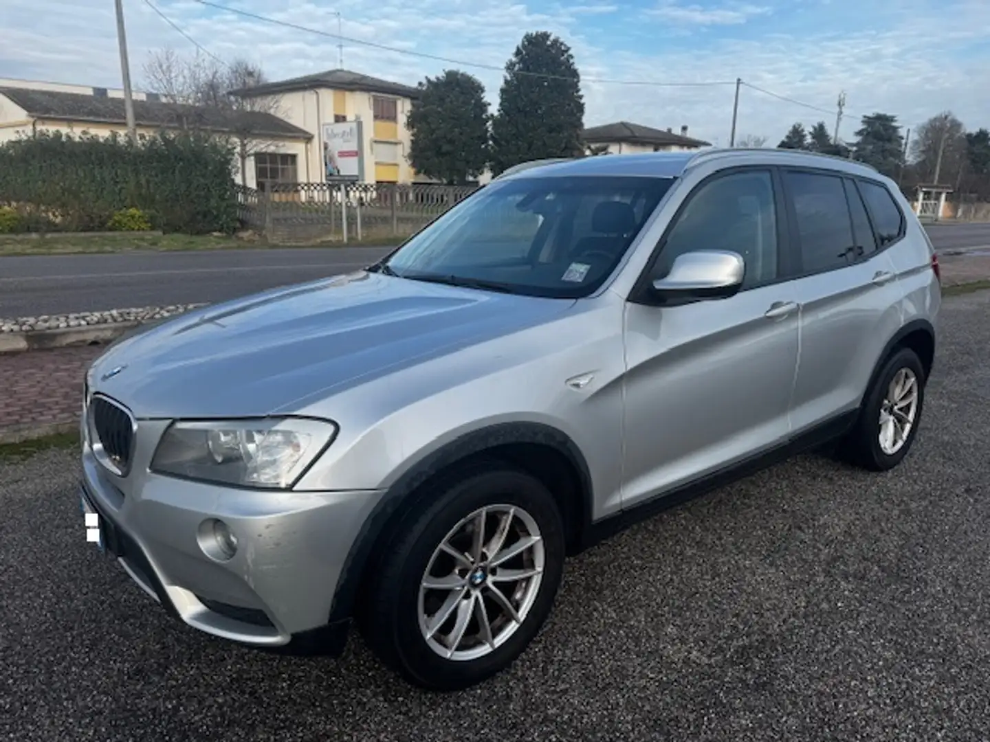 BMW X3 2.0 x drive Grau - 1