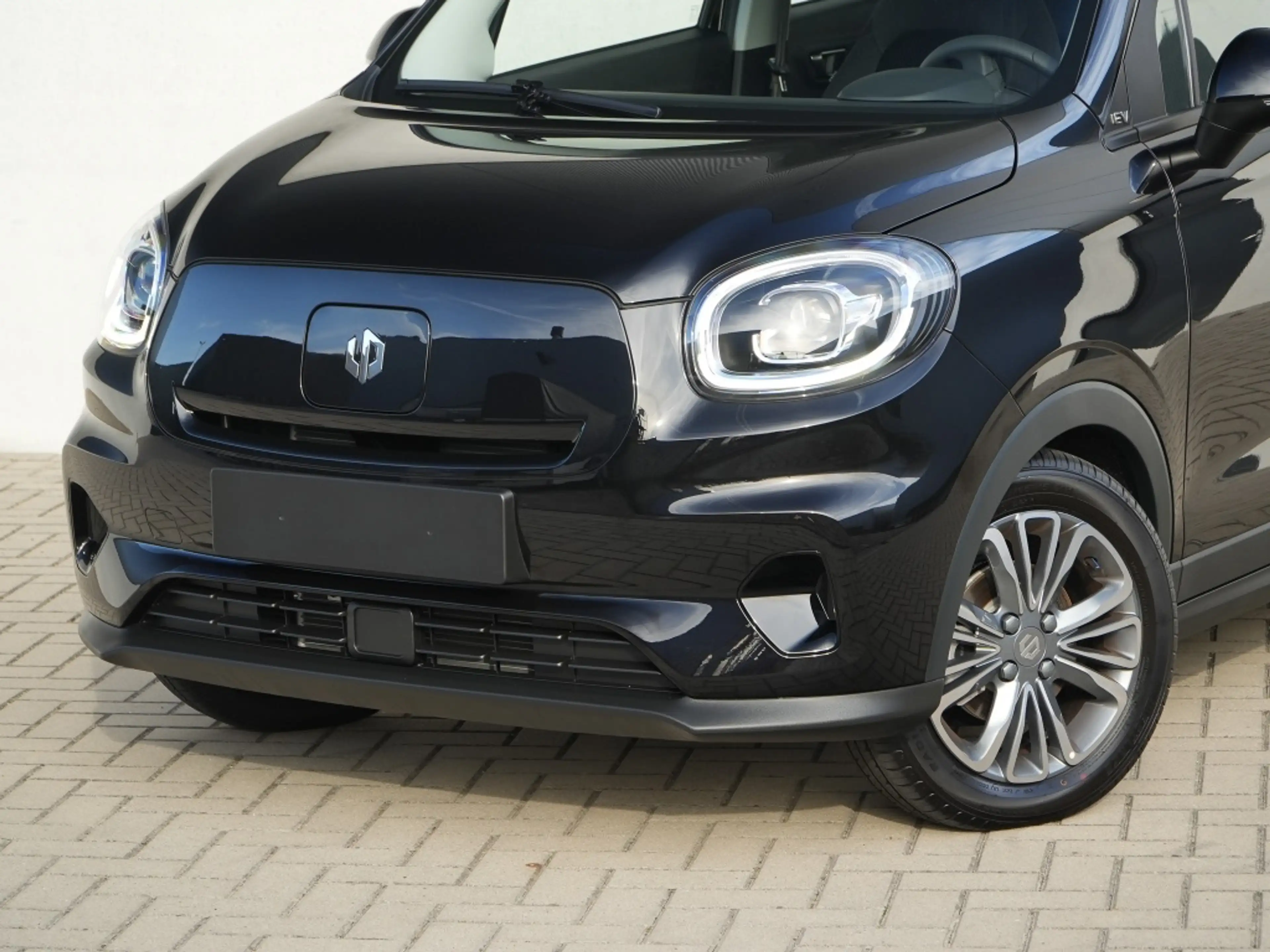 Leapmotor T03 Design 37.3 kWh Limited Black Edition uit voorraad — photo 3