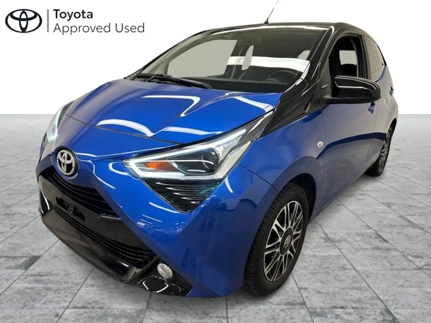 Toyota Aygo x-clusiv + x-perience pack Bleu - 1