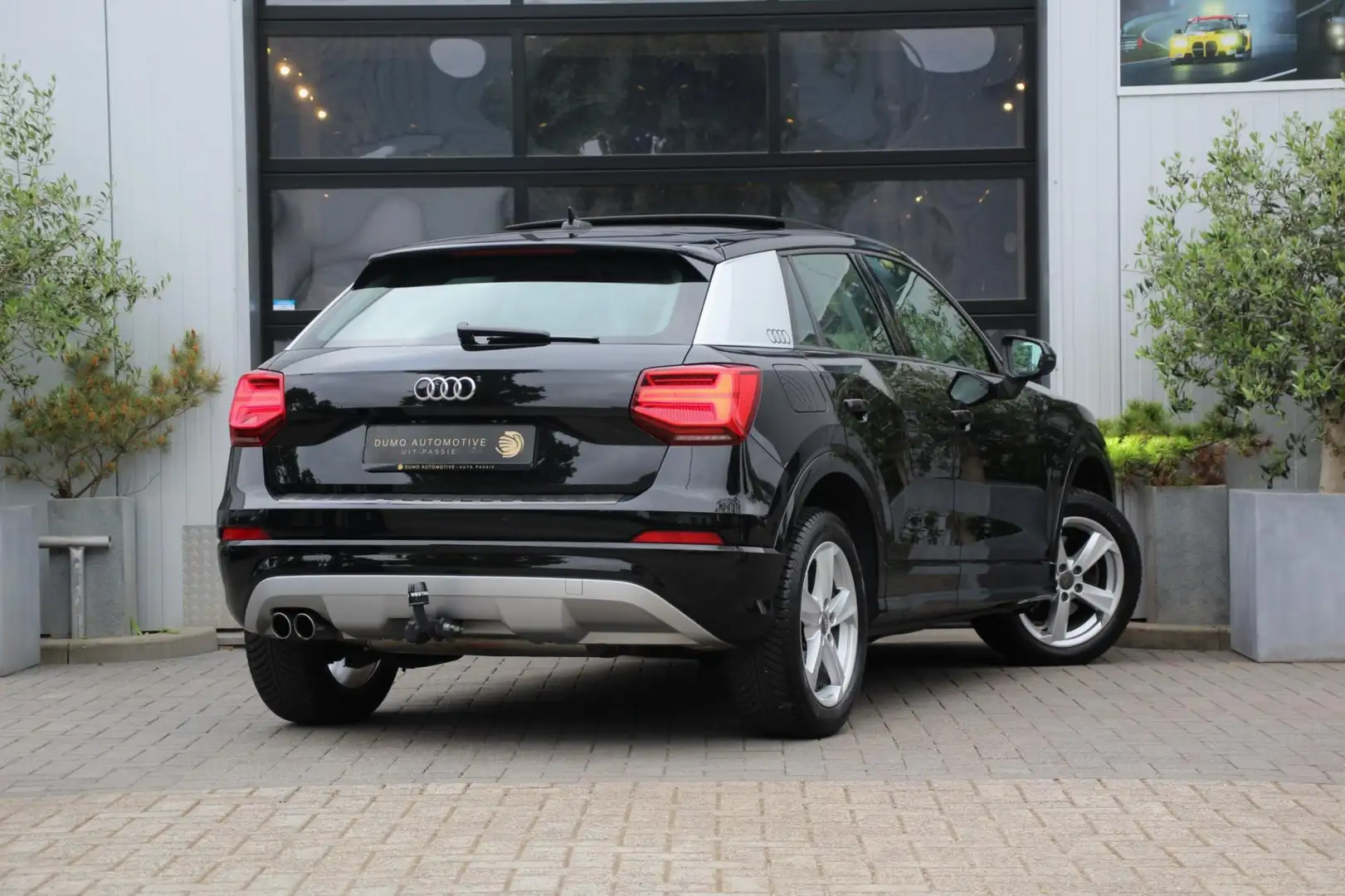 Audi Q2 1.4 TFSI Sport - LEDER - PANO - LED V&A - TREKHAAK Zwart - 2