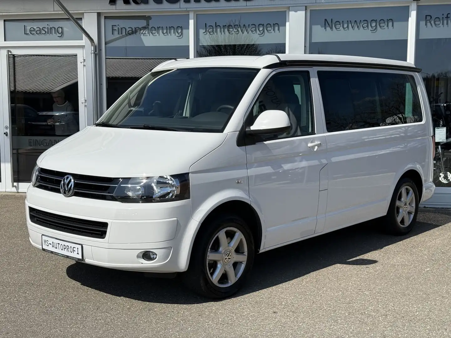 Volkswagen California Beach 2.0 TDI 4M Navi BT AHK ALU StHz Alb - 2