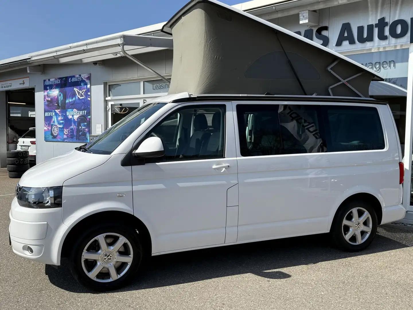Volkswagen California Beach 2.0 TDI 4M Navi BT AHK ALU StHz Alb - 1