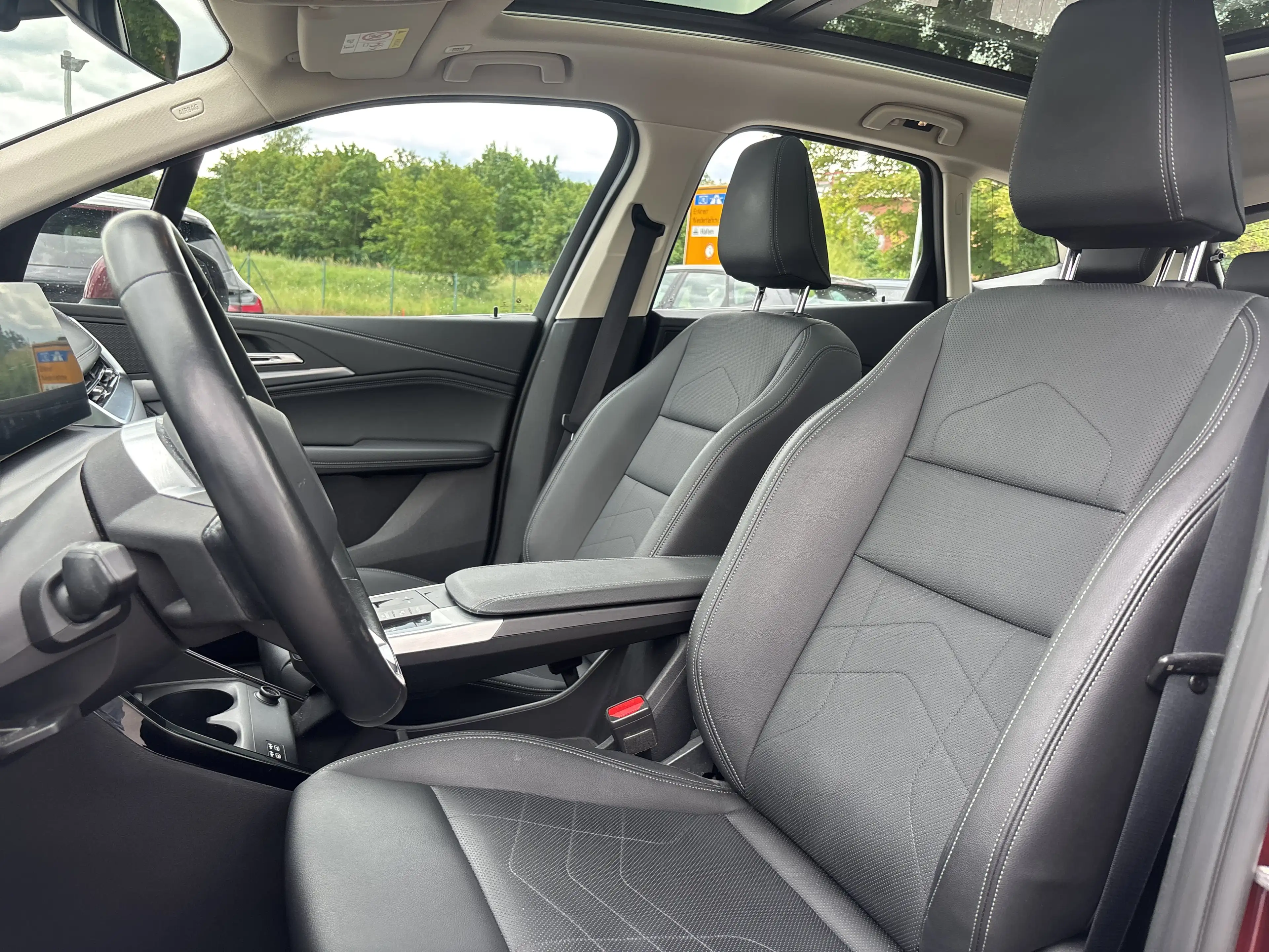 BMW 223 i xDrive Active Tourer Head-Up DAB LED Shz — photo 16