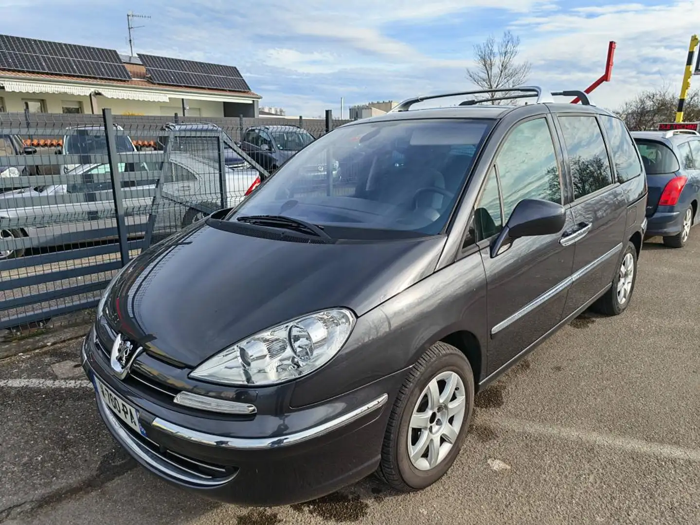 Peugeot 807 2.0 HDI 136 7 Places Gris - 1
