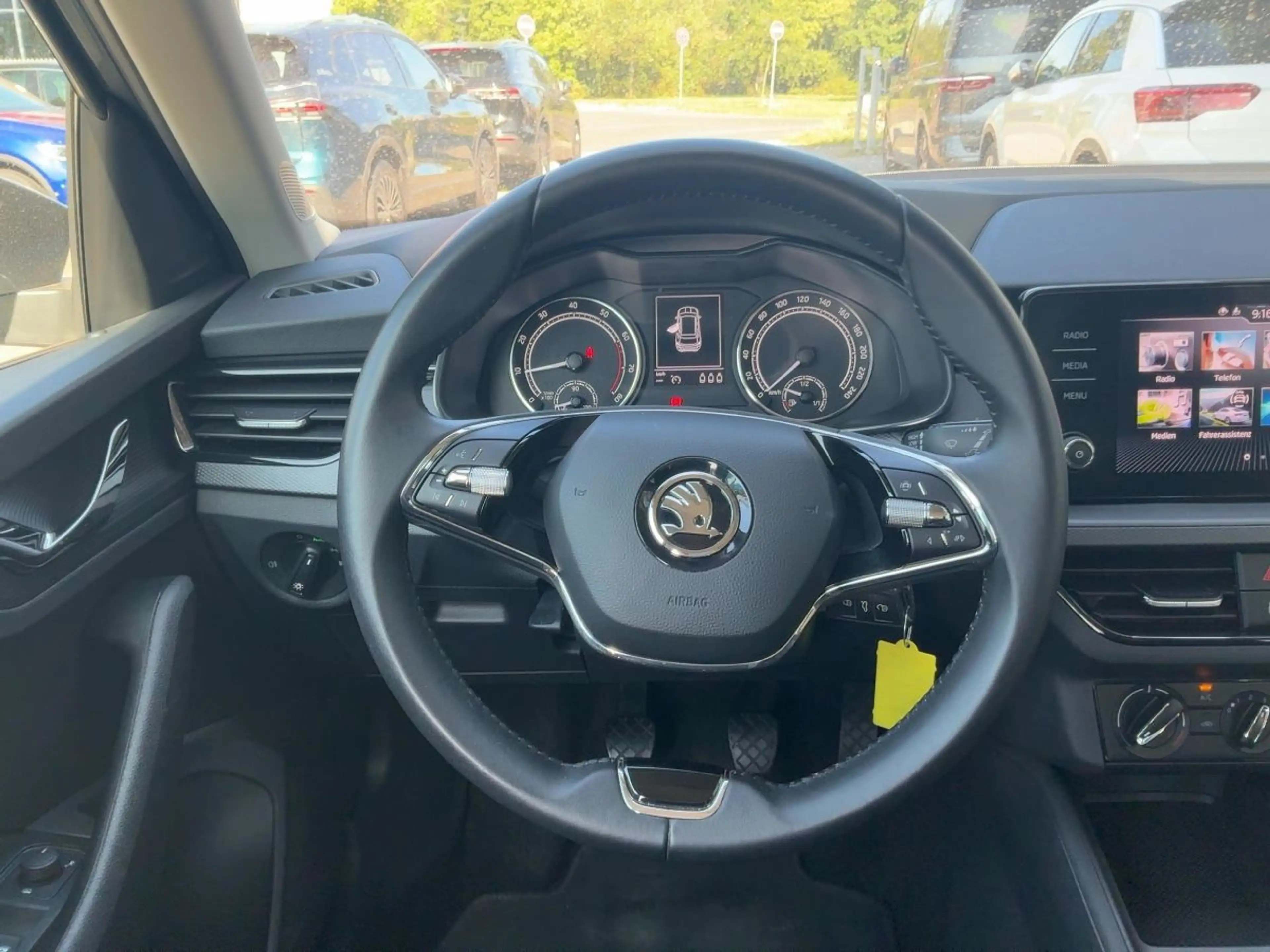 Skoda Kamiq 1.0 TSI Active — photo 10