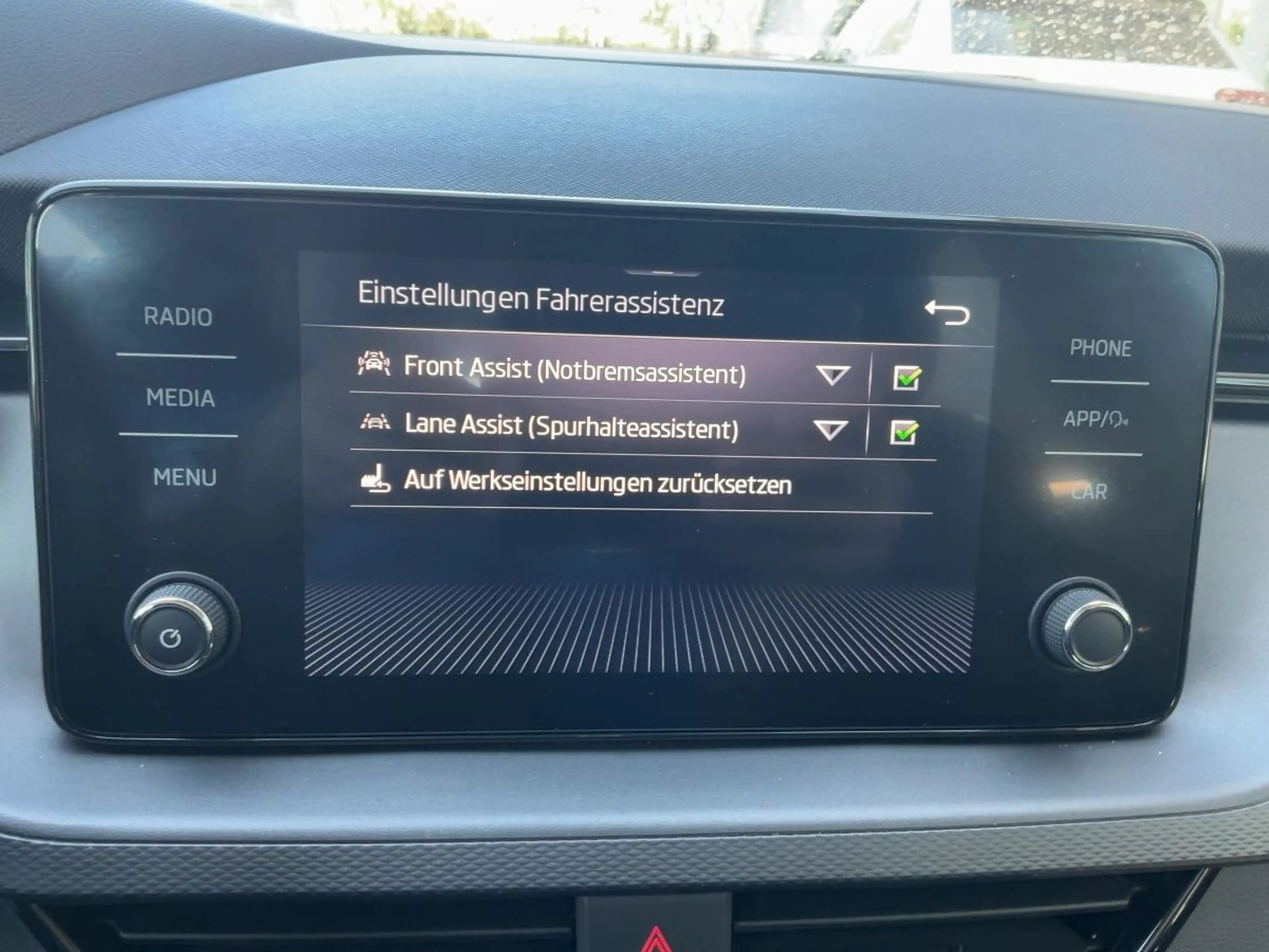 Skoda Kamiq 1.0 TSI Active — photo 14