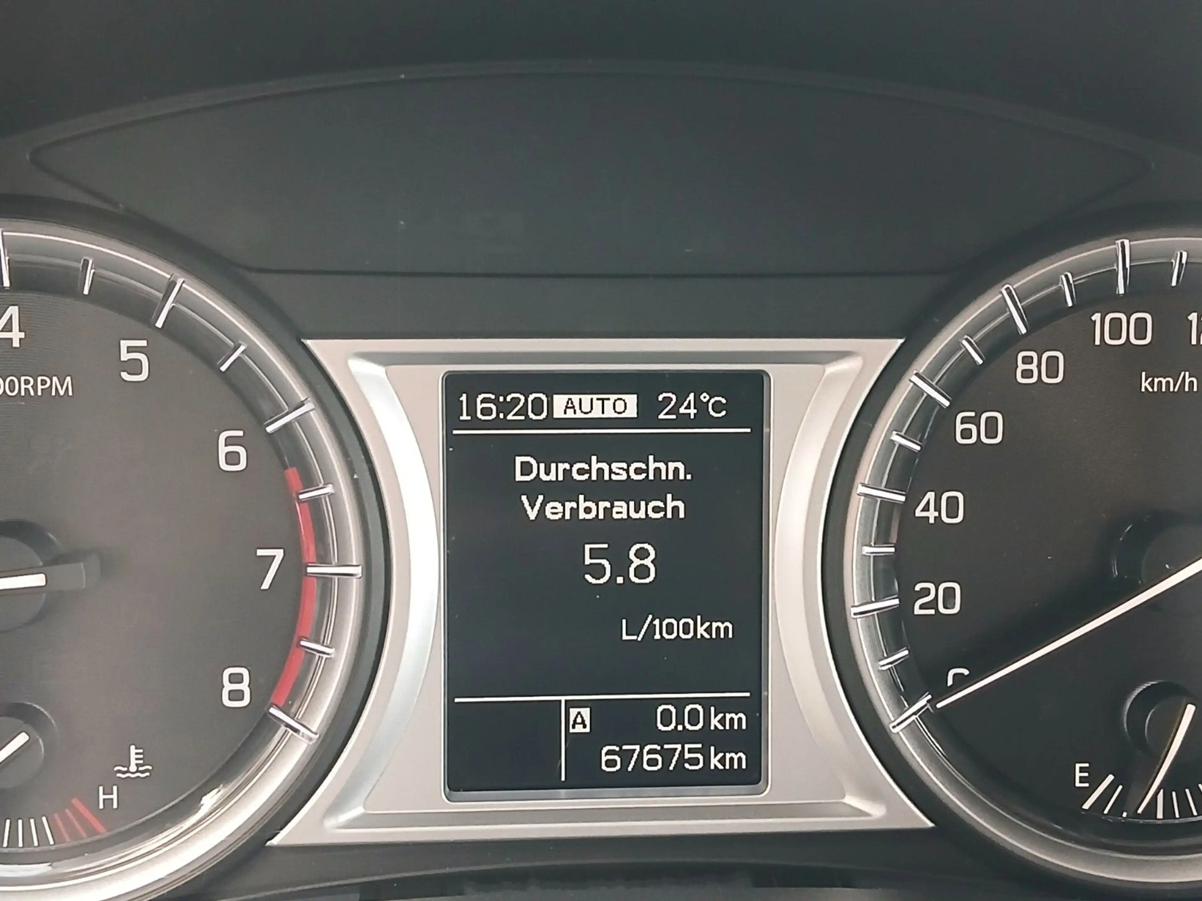 Suzuki Vitara 1.6 Comfort+ 4x4 — photo 13