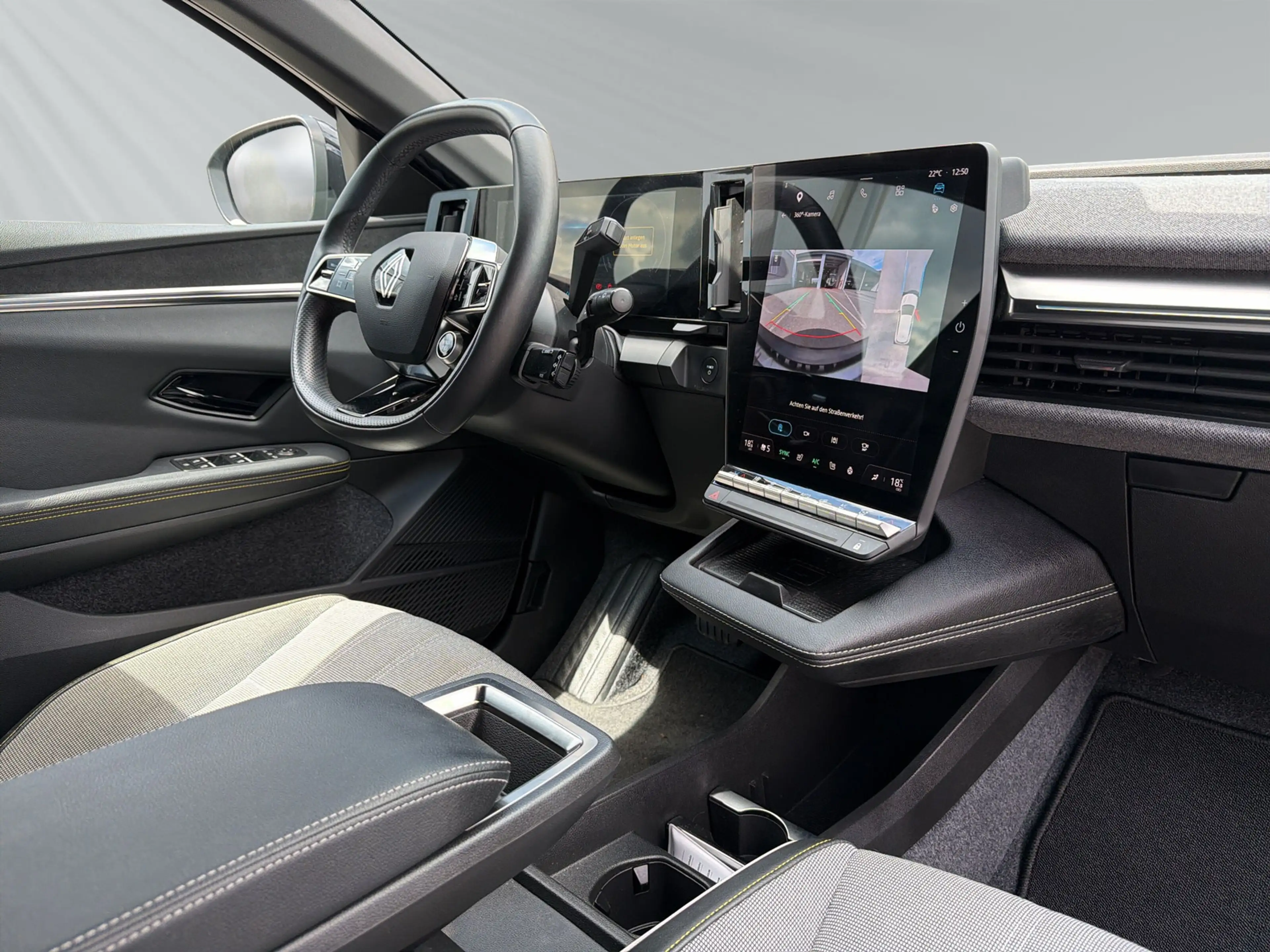 Renault Megane E-Tech Techno EV60 220 HP — photo 11