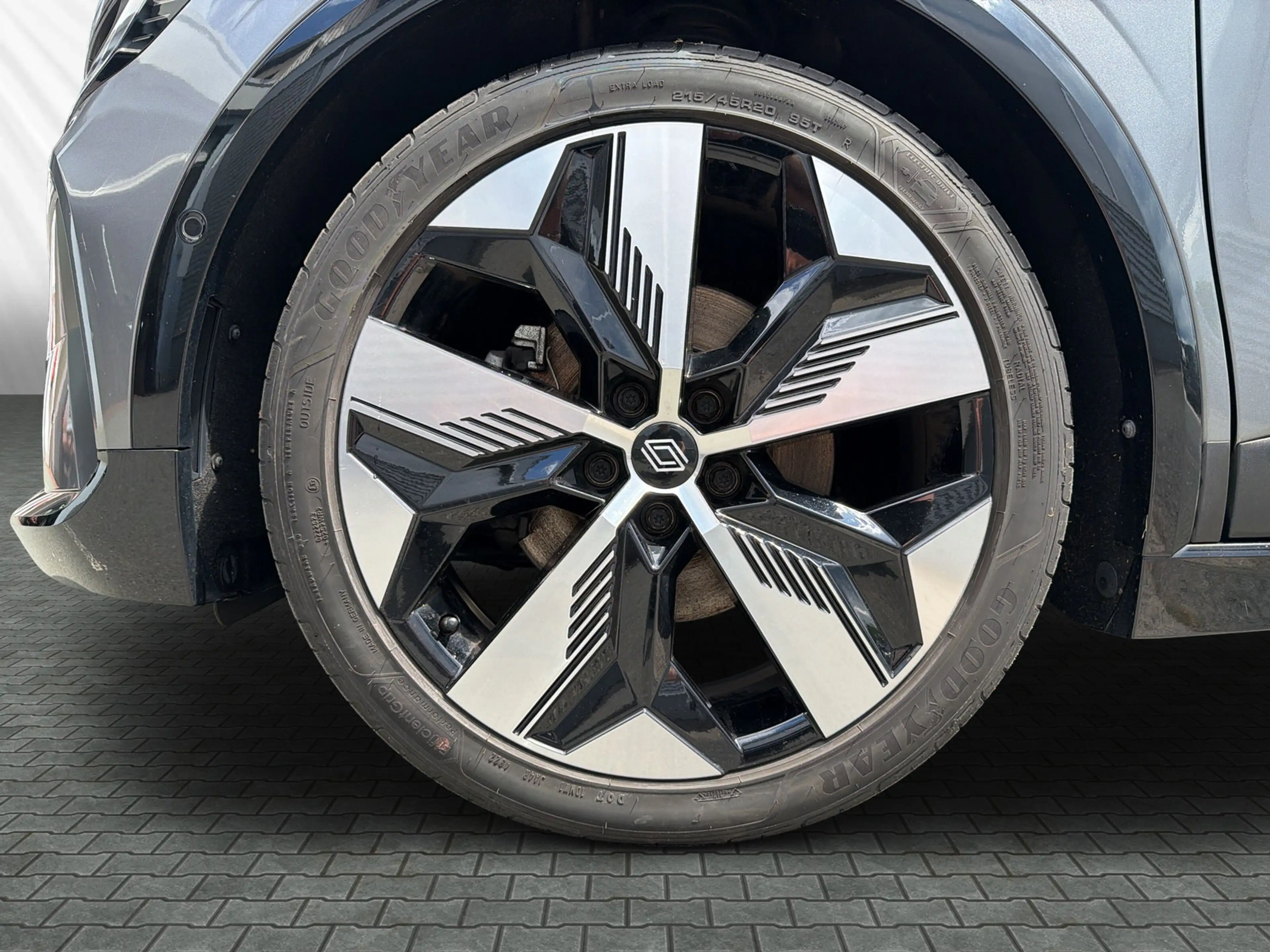 Renault Megane E-Tech Techno EV60 220 HP — photo 12