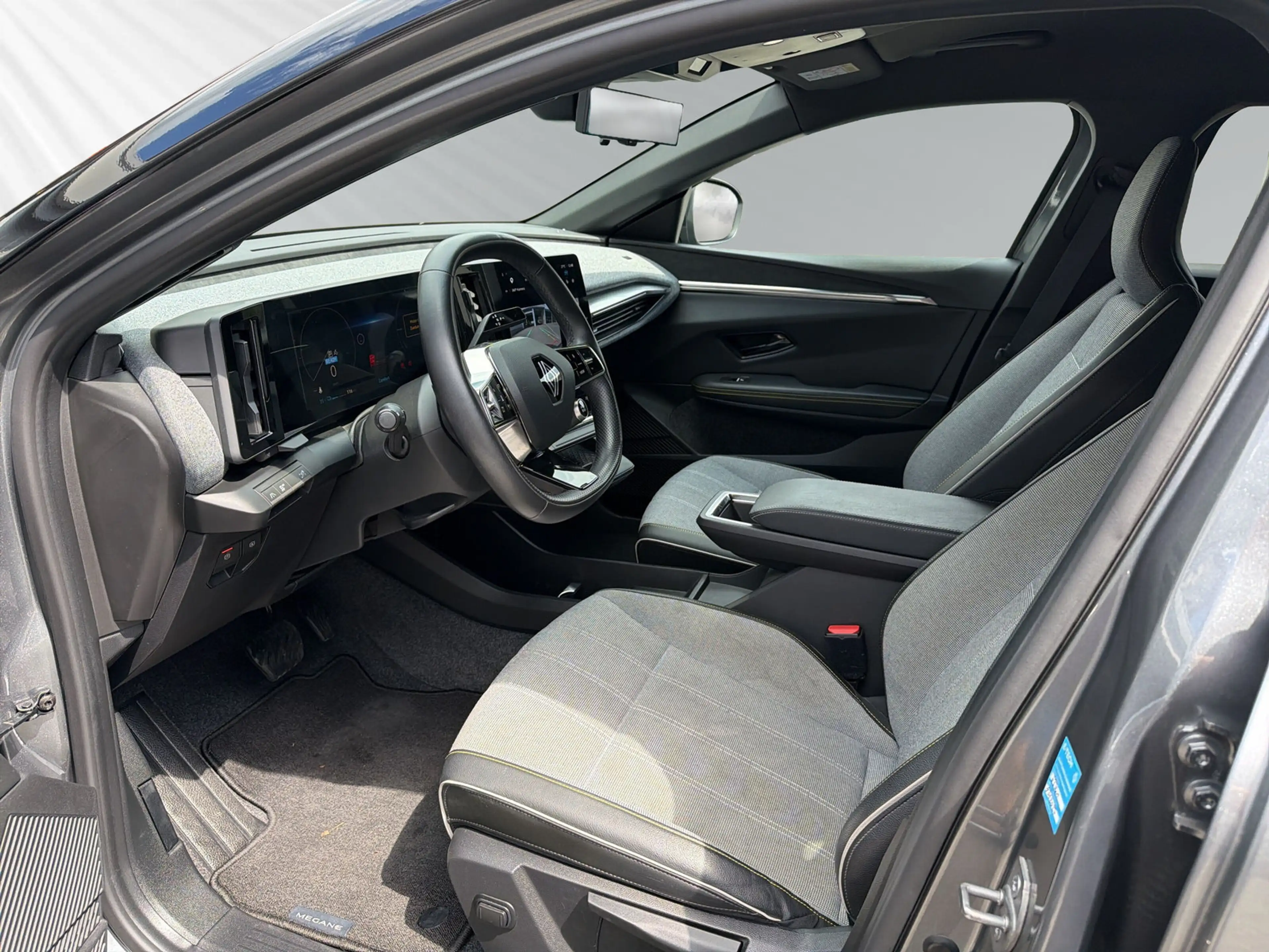 Renault Megane E-Tech Techno EV60 220 HP — photo 7
