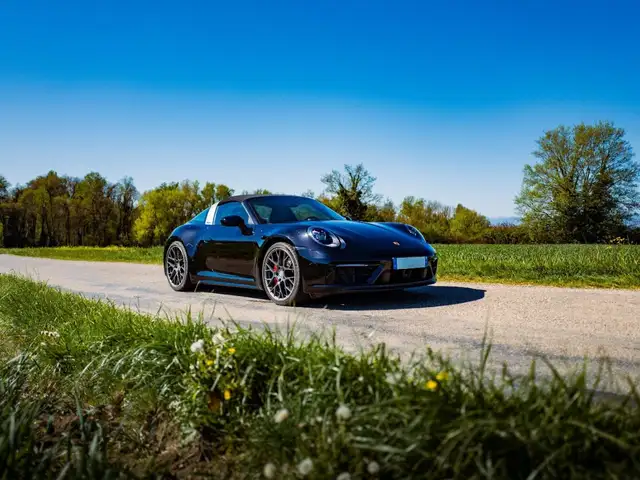 Porsche 992