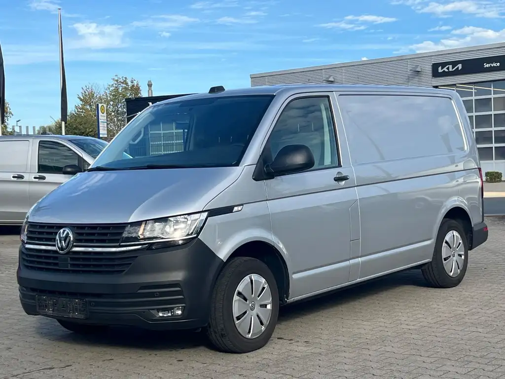 Volkswagen T6 Transporter 2023 из Европы — купить под ключ