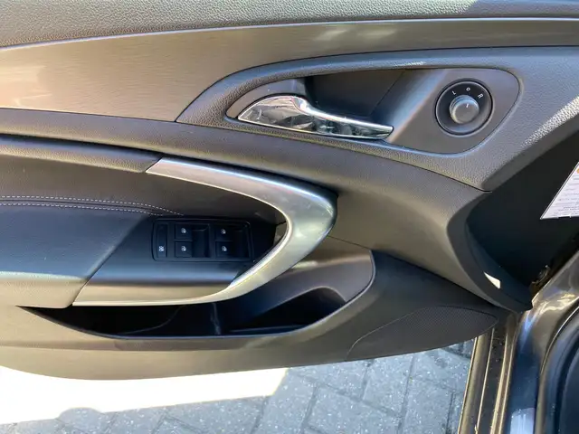 Opel Insignia view 26