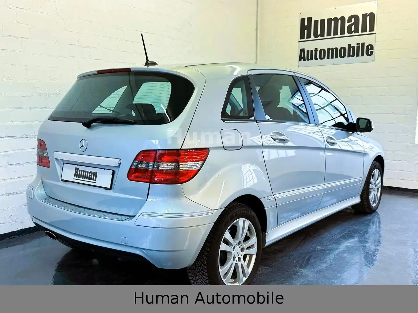 Mercedes-Benz B 160 BlueEFFICIENCY Срібний - 2