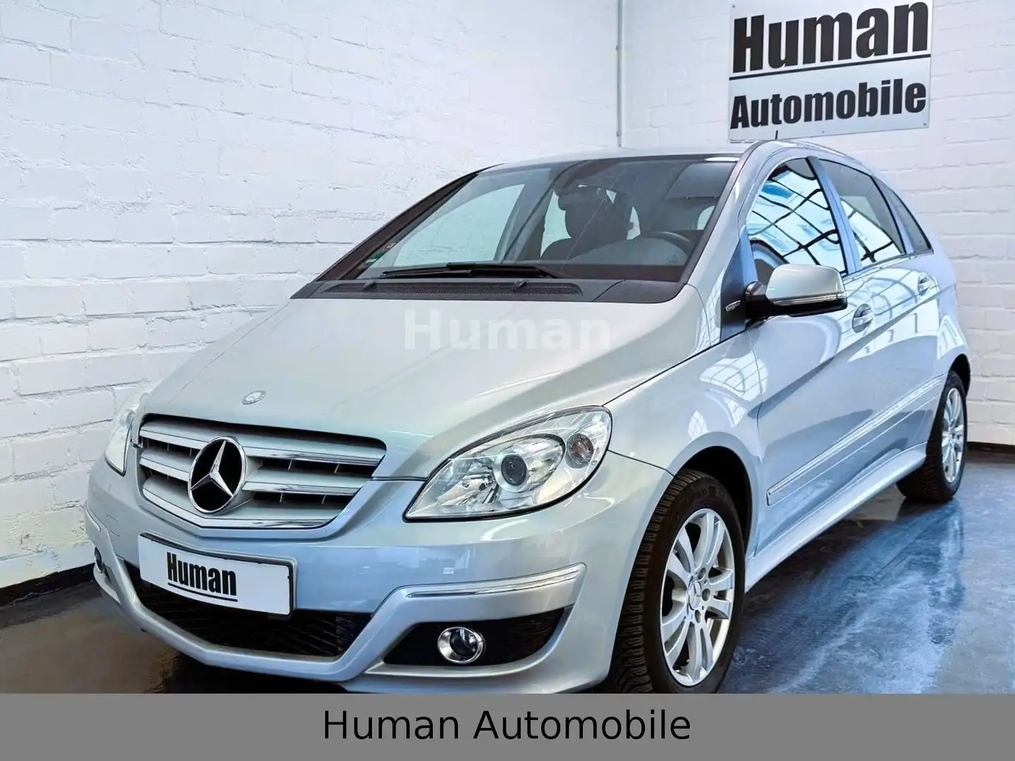 Mercedes-Benz B 160 BlueEFFICIENCY Срібний - 1