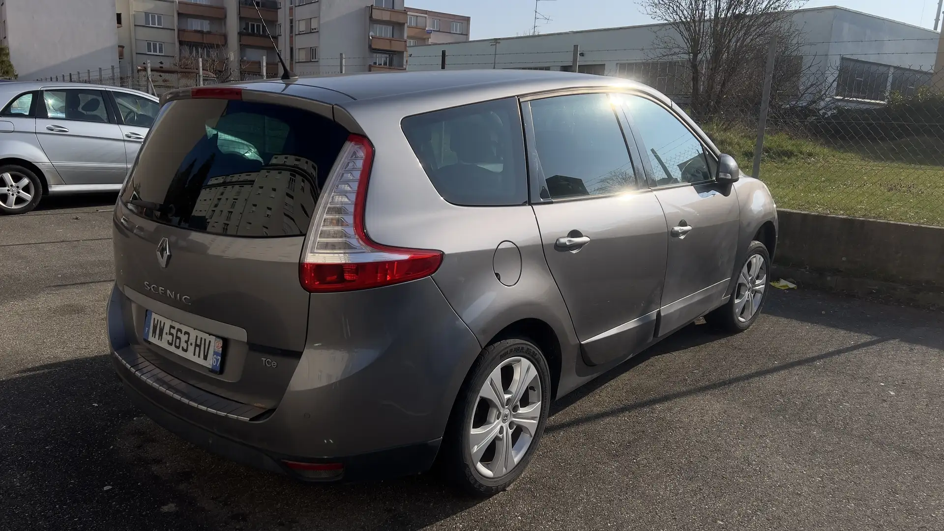 Renault Scenic III TCe 130 Alyum Euro 5 - 1