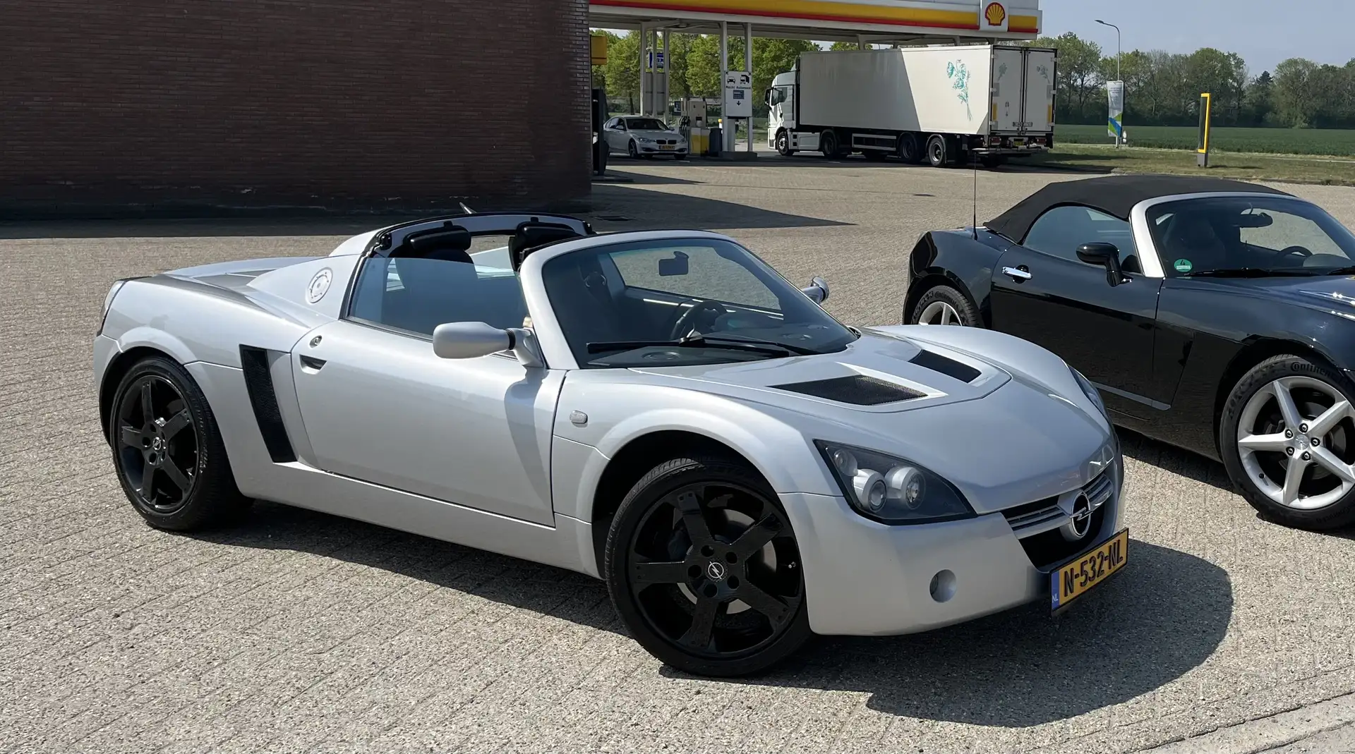 Opel Speedster 2.2-16V Grau - 1