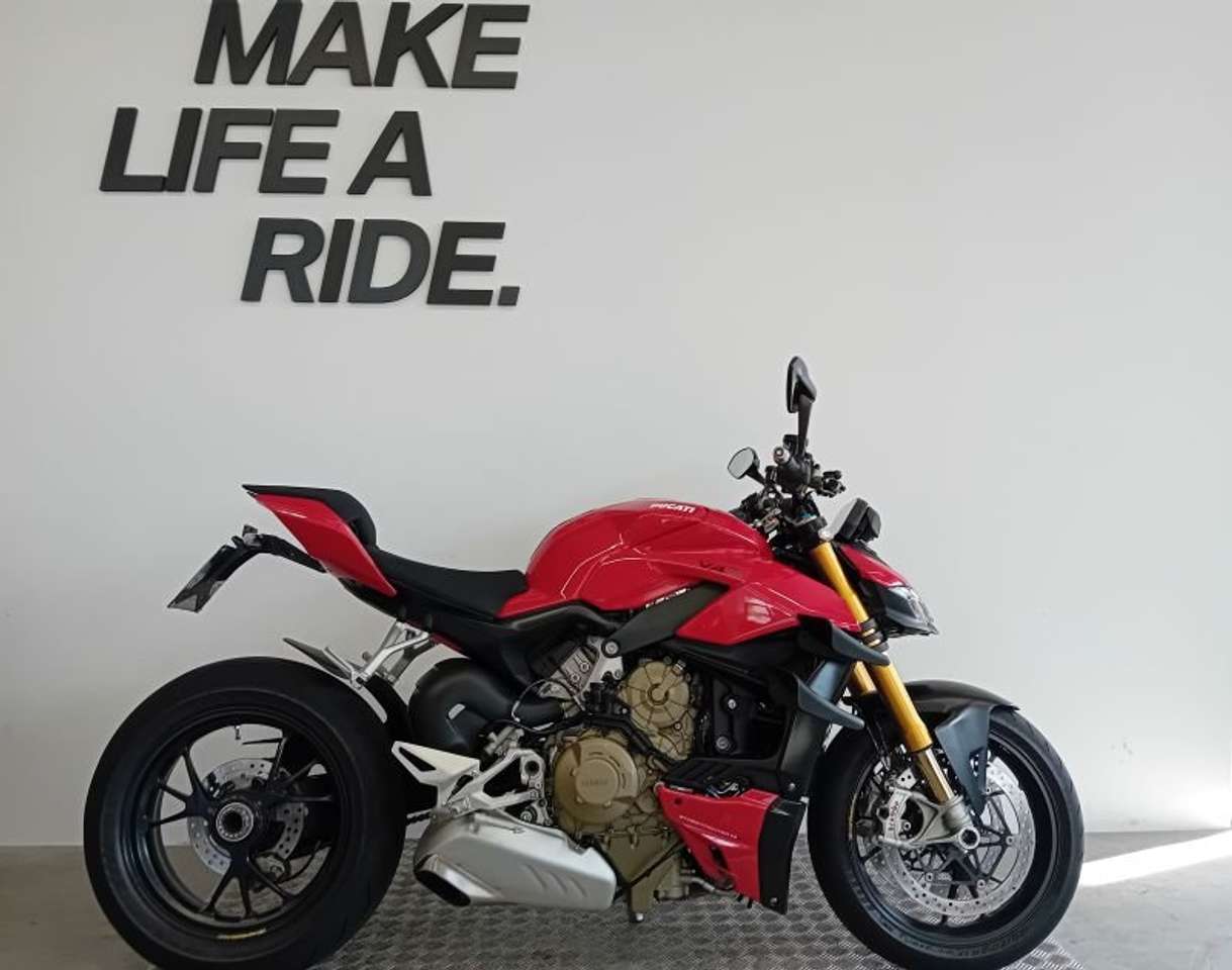 Ducati Streetfighter V4S