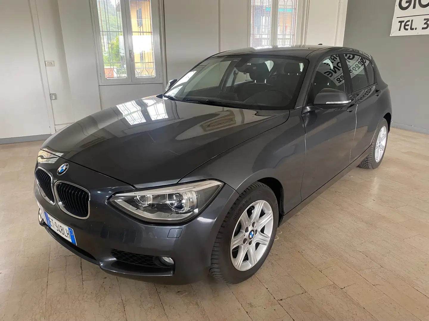 BMW 114 114d 5p Unique Grigio - 2