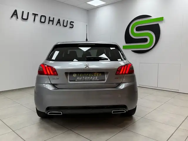 Peugeot 308 view 6