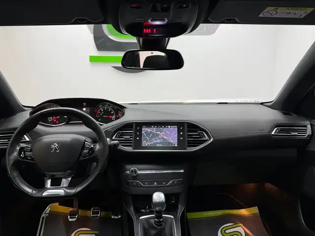 Peugeot 308 view 13
