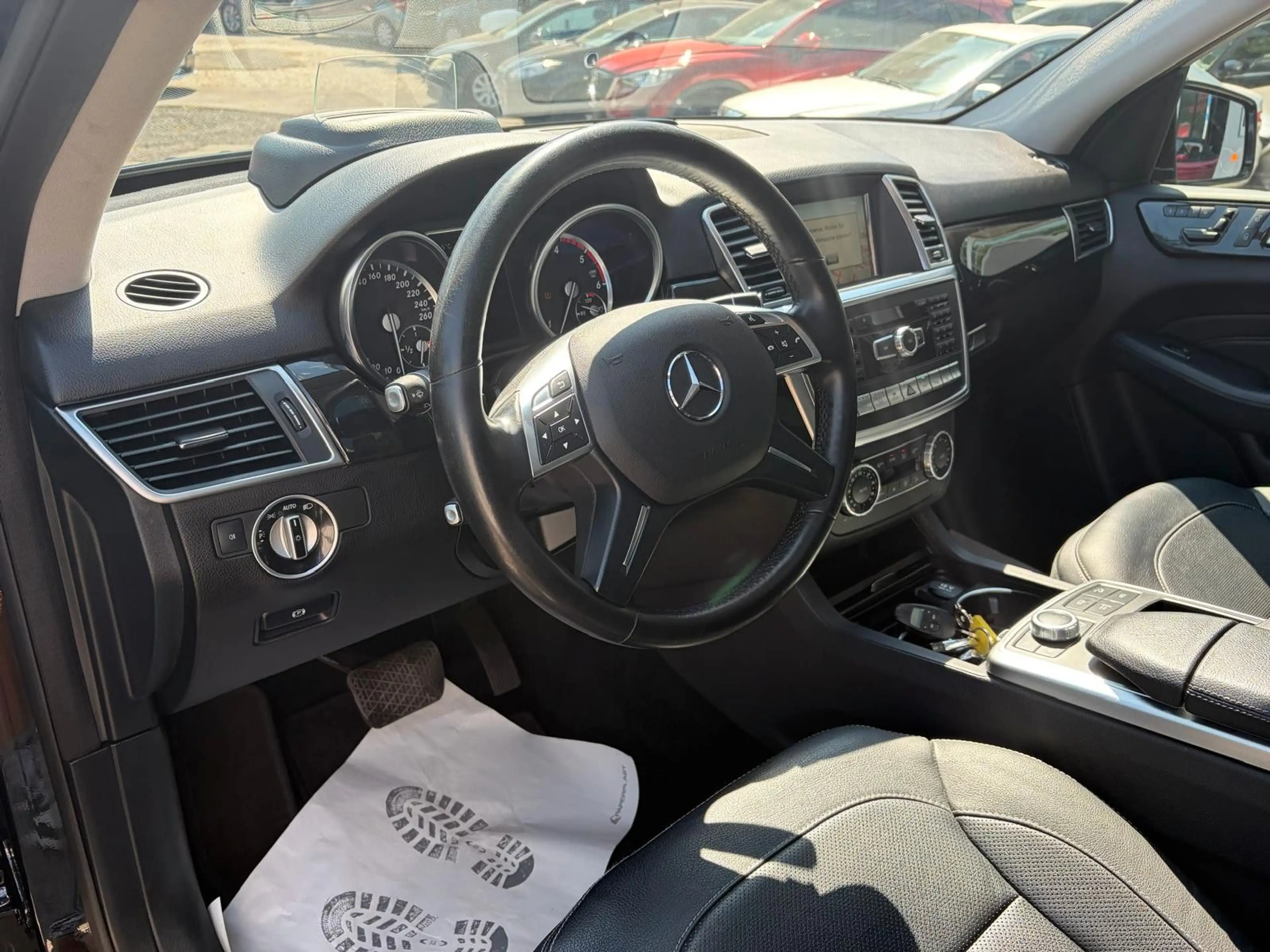 Mercedes-Benz ML 350 CDI BlueTec 4Matic — photo 7