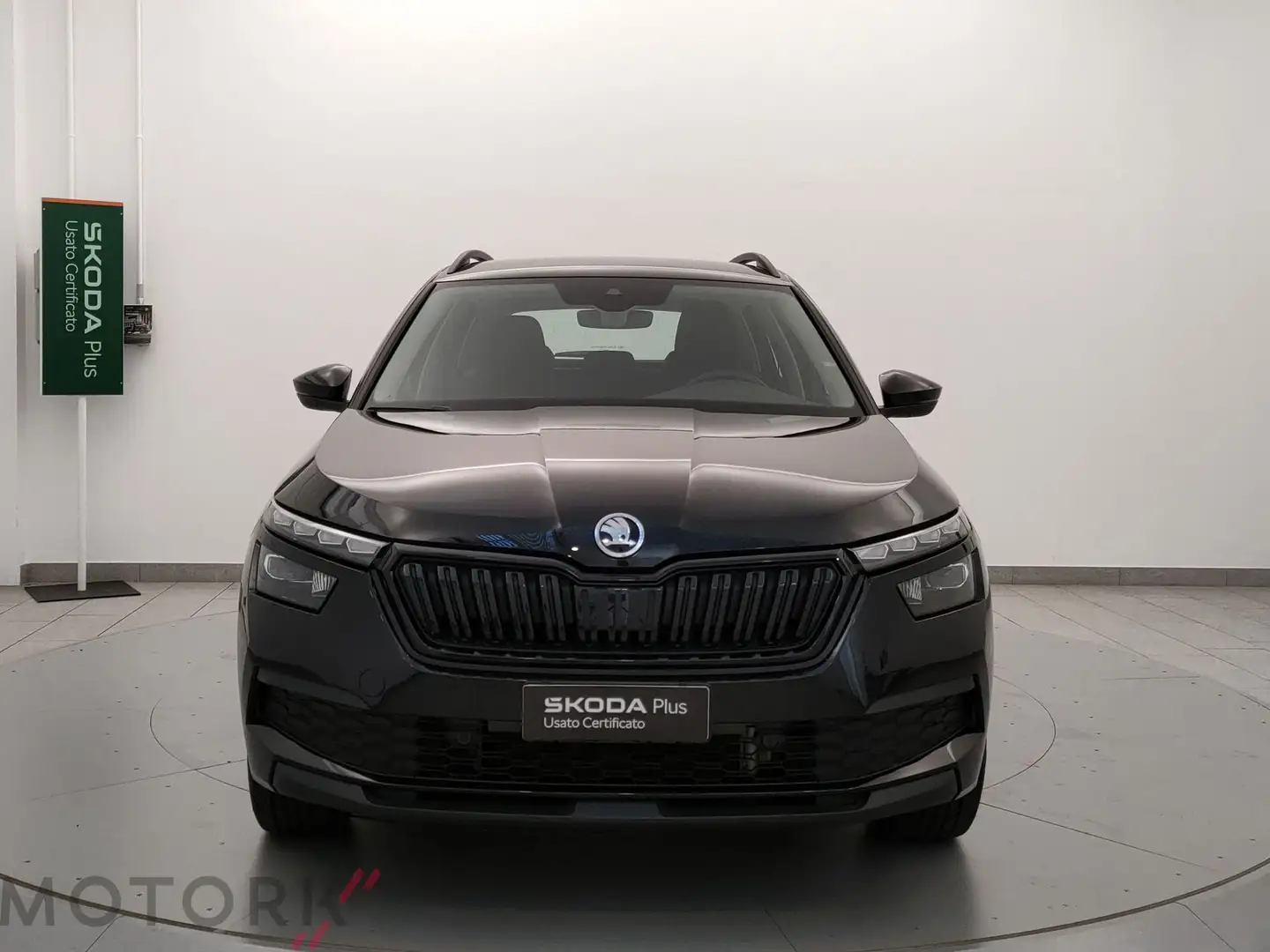 Skoda Kamiq 1.0 TSI 70KW BLACK DOTS Schwarz - 2