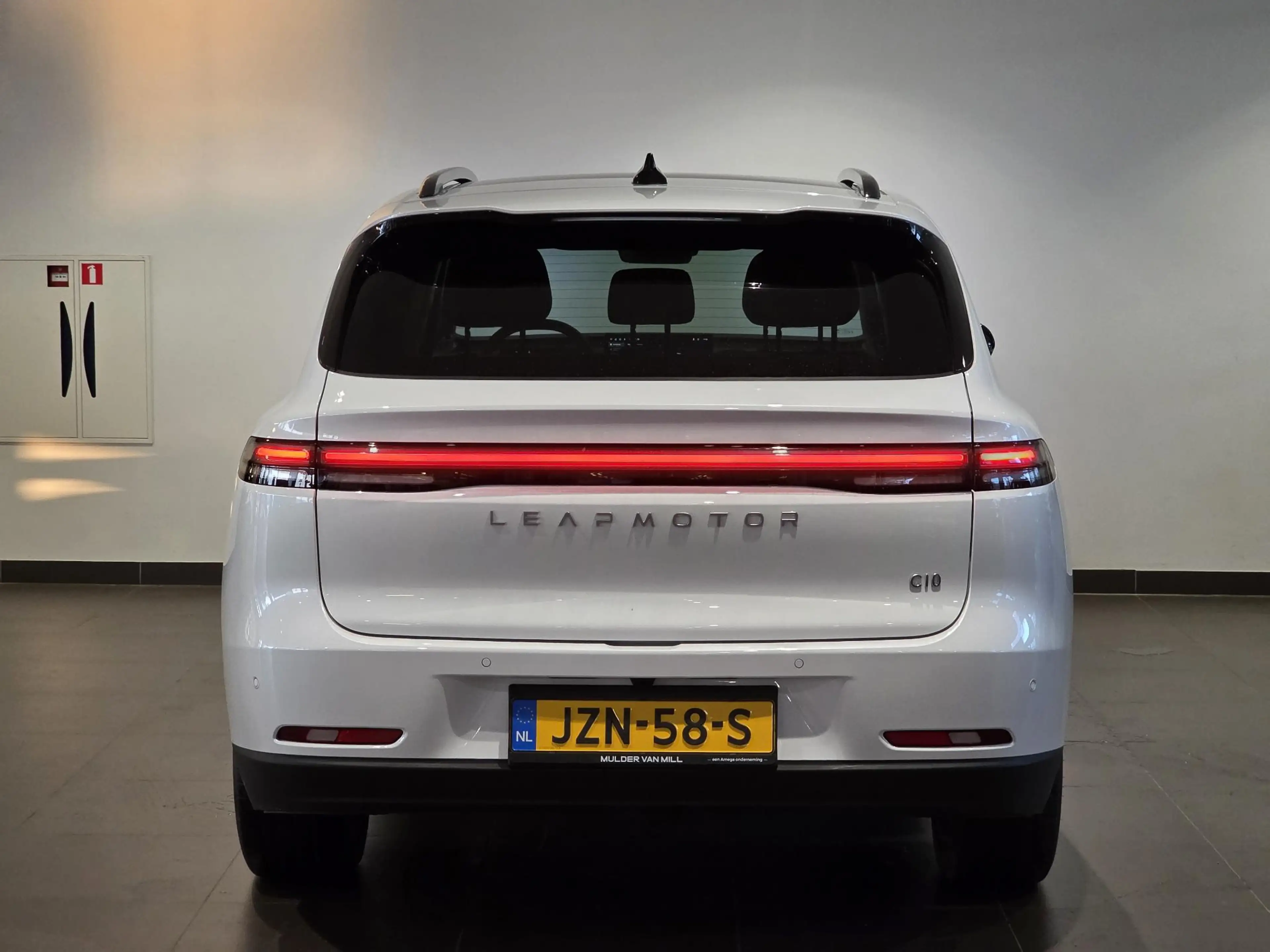 Leapmotor C10 Design REEV 28,4kWh 215pk | RANGE EXTENDER | 360° — photo 6