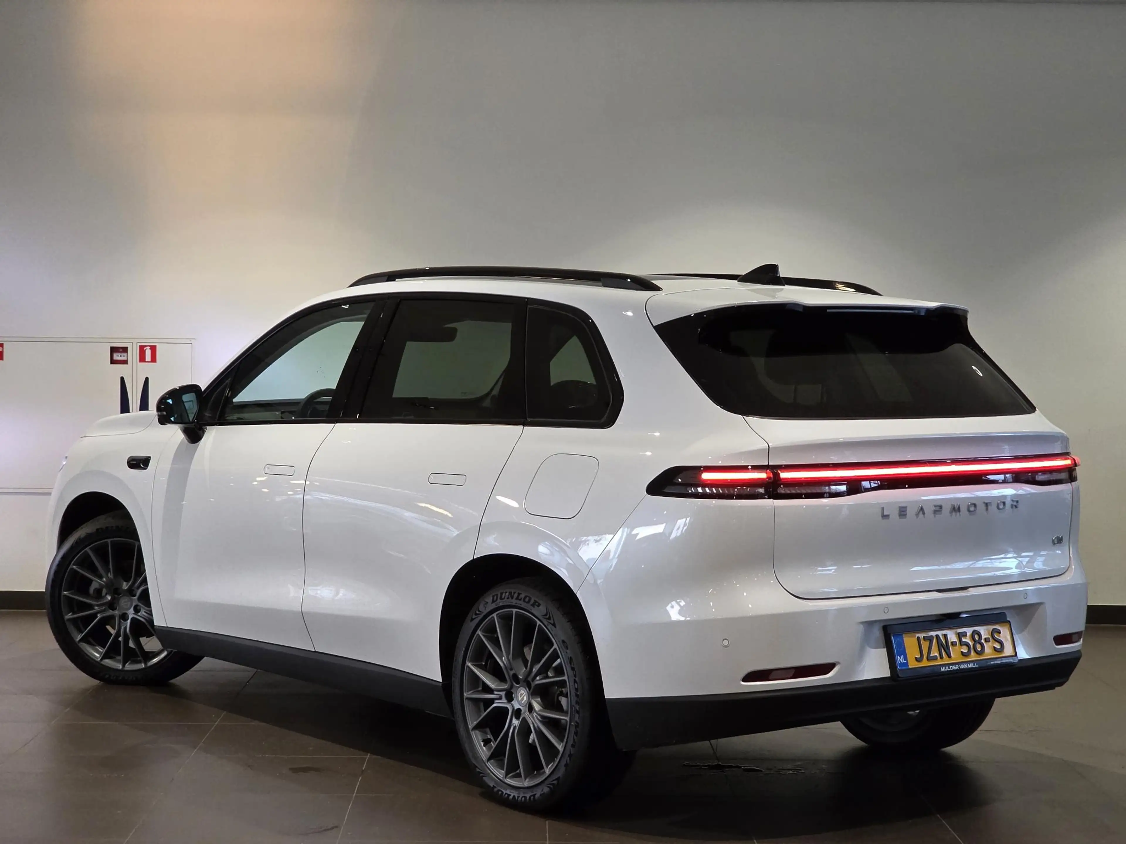 Leapmotor C10 Design REEV 28,4kWh 215pk | RANGE EXTENDER | 360° — photo 5