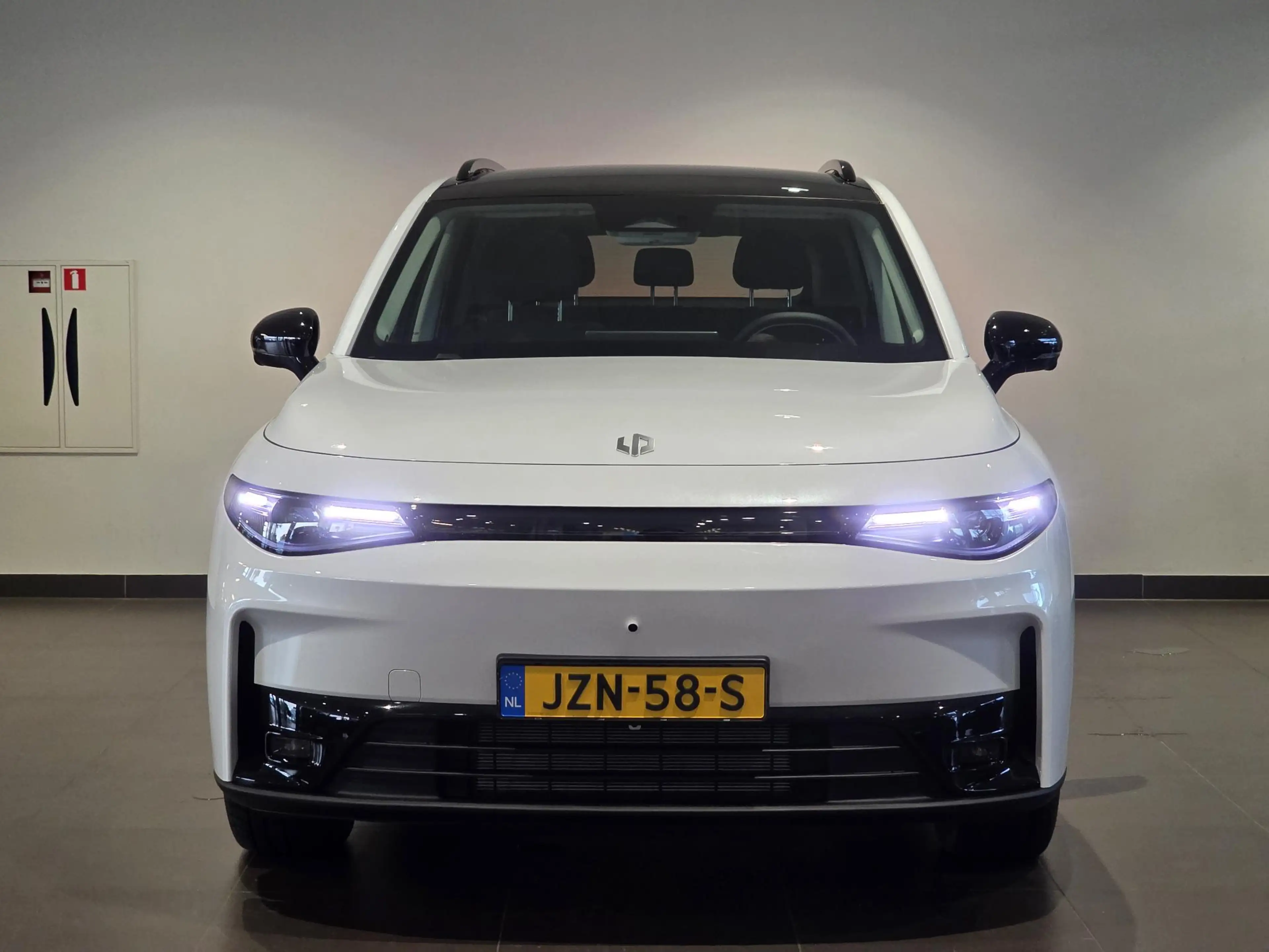 Leapmotor C10 Design REEV 28,4kWh 215pk | RANGE EXTENDER | 360° — photo 2