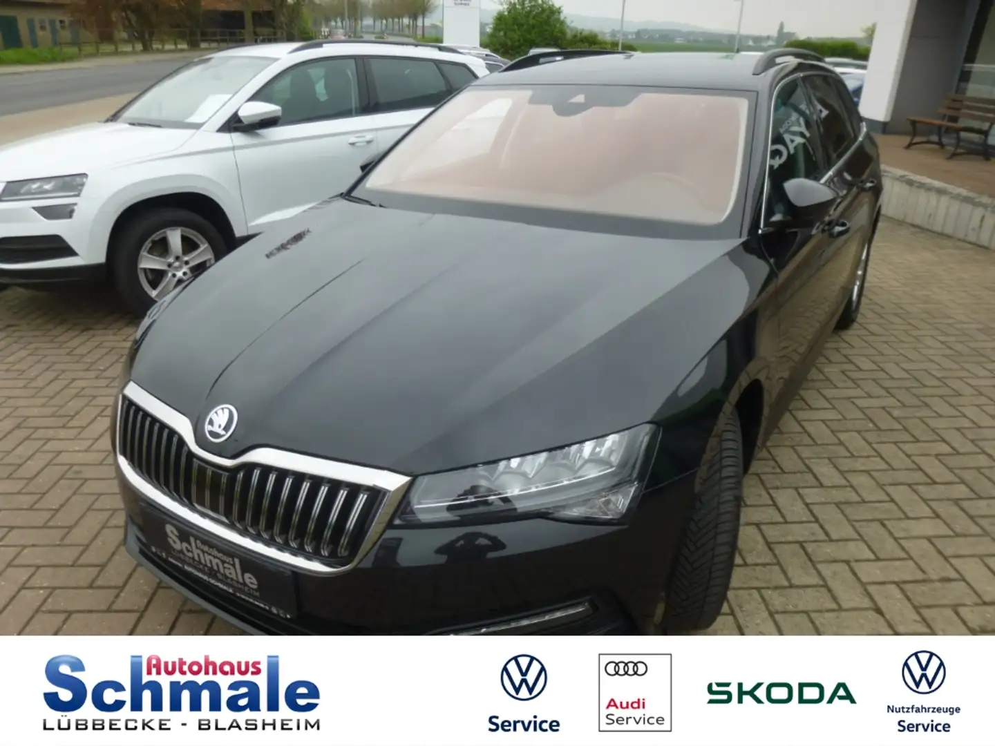 Skoda Superb Combi Ambition 2.0 TDI EU6d AHK Schwarz - 1