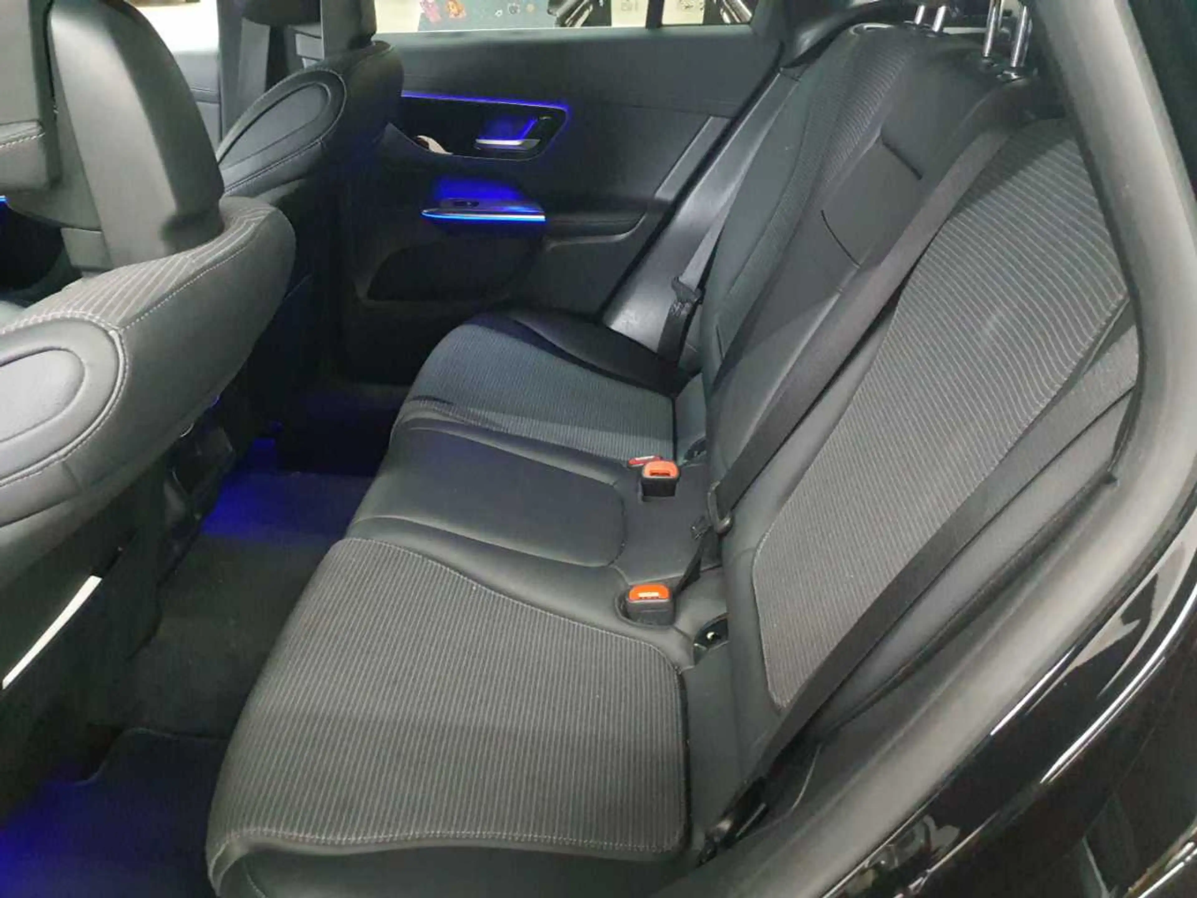 Mercedes-Benz GLC 220 GLC 220d 4Matic-Avantgarde Advanced Plus — photo 13