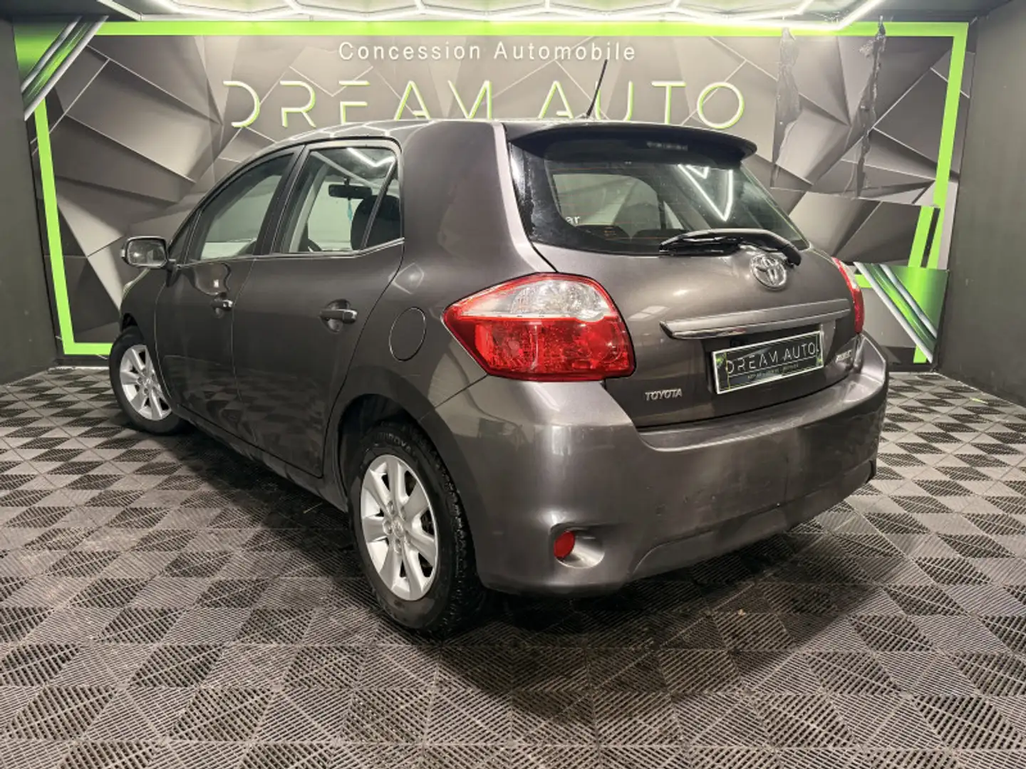 Toyota Auris 90 D-4D FAP DYNAMIC 110G 5P Gris - 2
