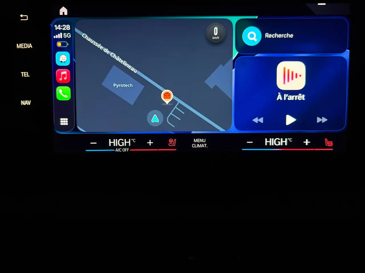 BMW X1 Sdrive18i AUT. PANO KEYLESS CUIR CAM LED AMBI H.K GA 1AN, миниатюра 21