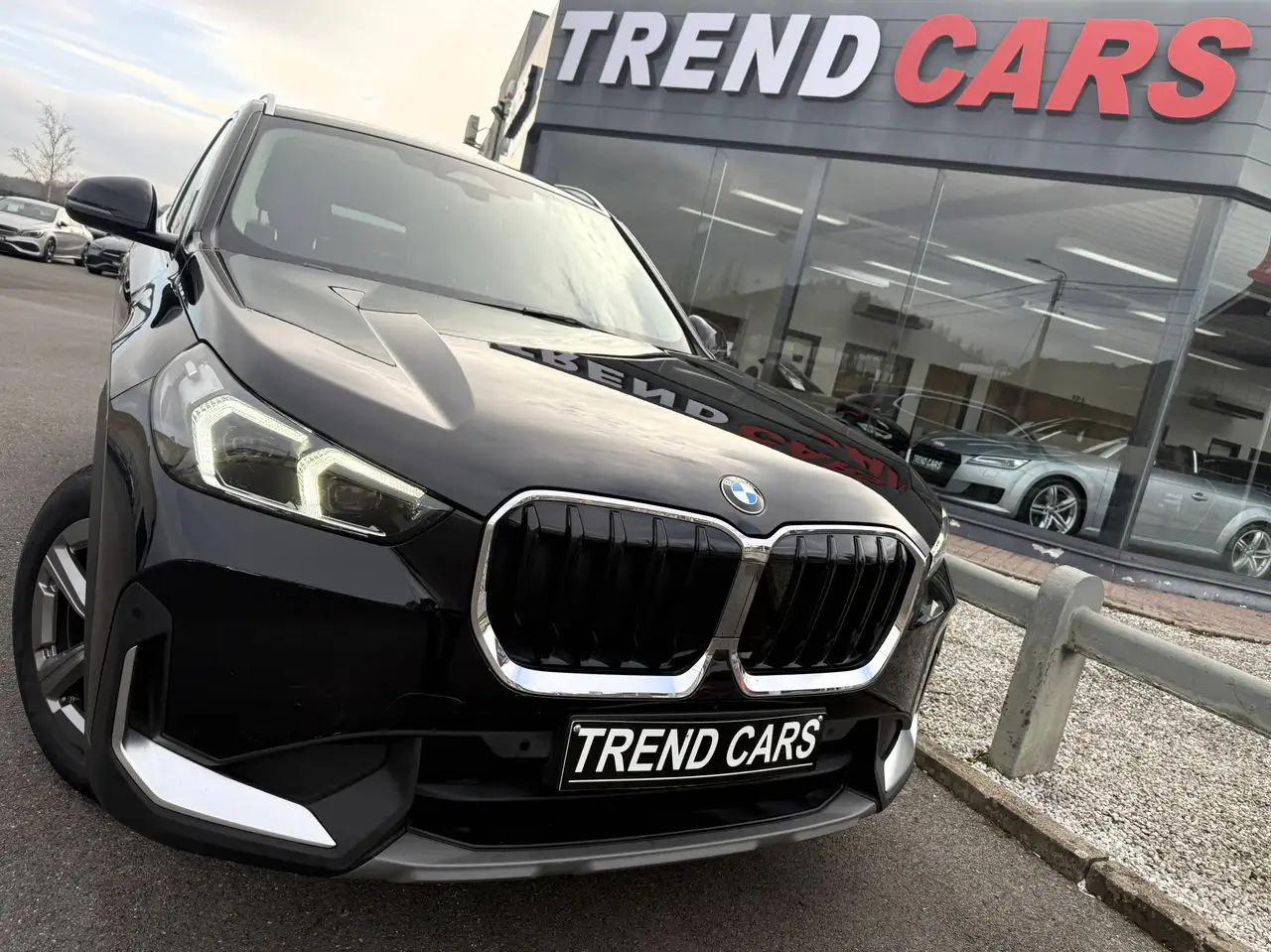 BMW X1 Sdrive18i AUT. PANO KEYLESS CUIR CAM LED AMBI H.K GA 1AN, миниатюра 2