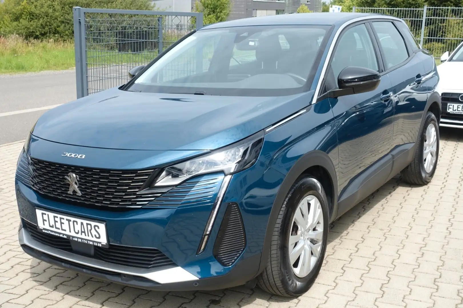 Peugeot 3008 Active Pack Aut. -Einparkhilfe -Sitzheizung Blau - 1