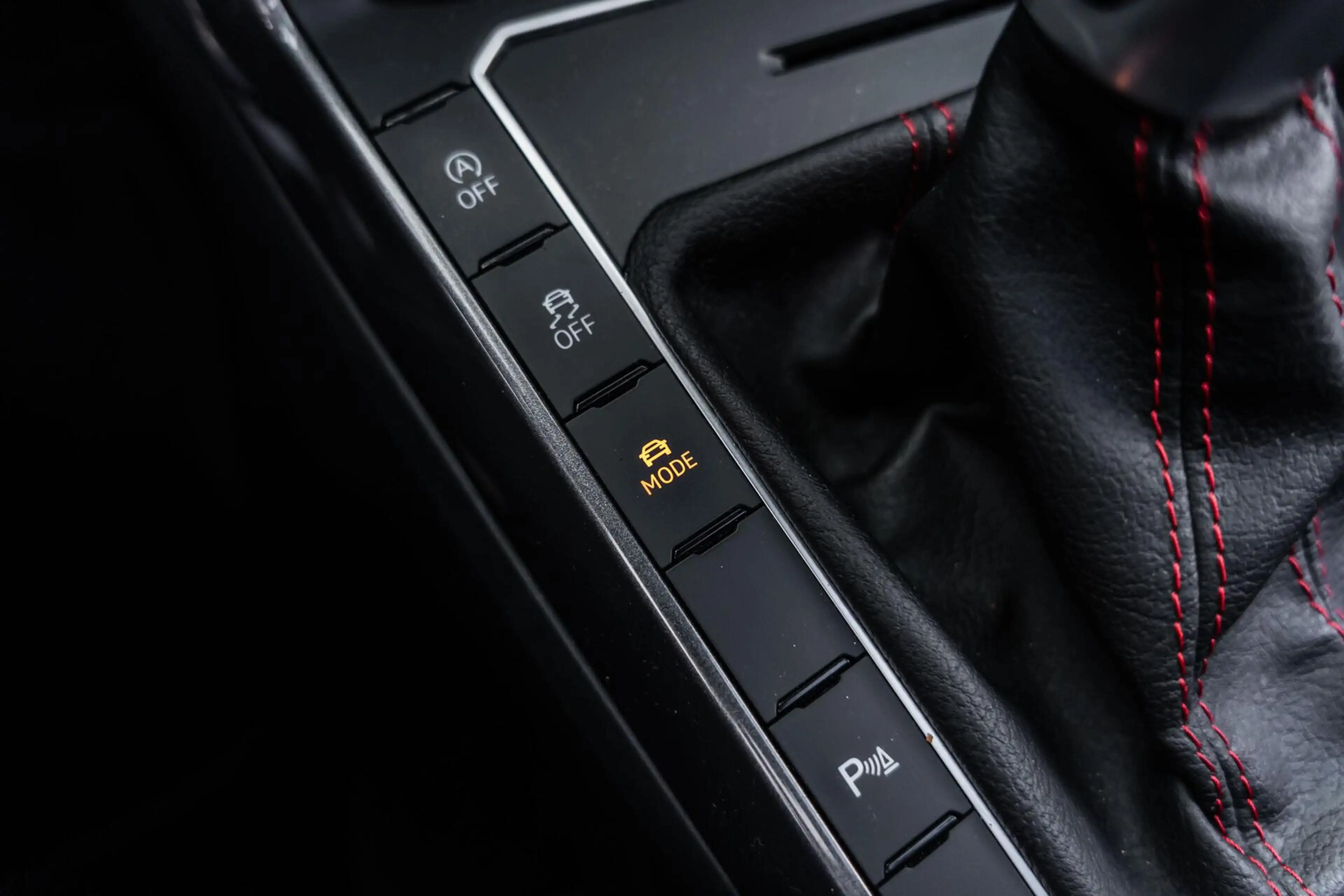 Volkswagen Polo GTI 2.0 TSI Pano DSG ACC Stoelverwarming — photo 32